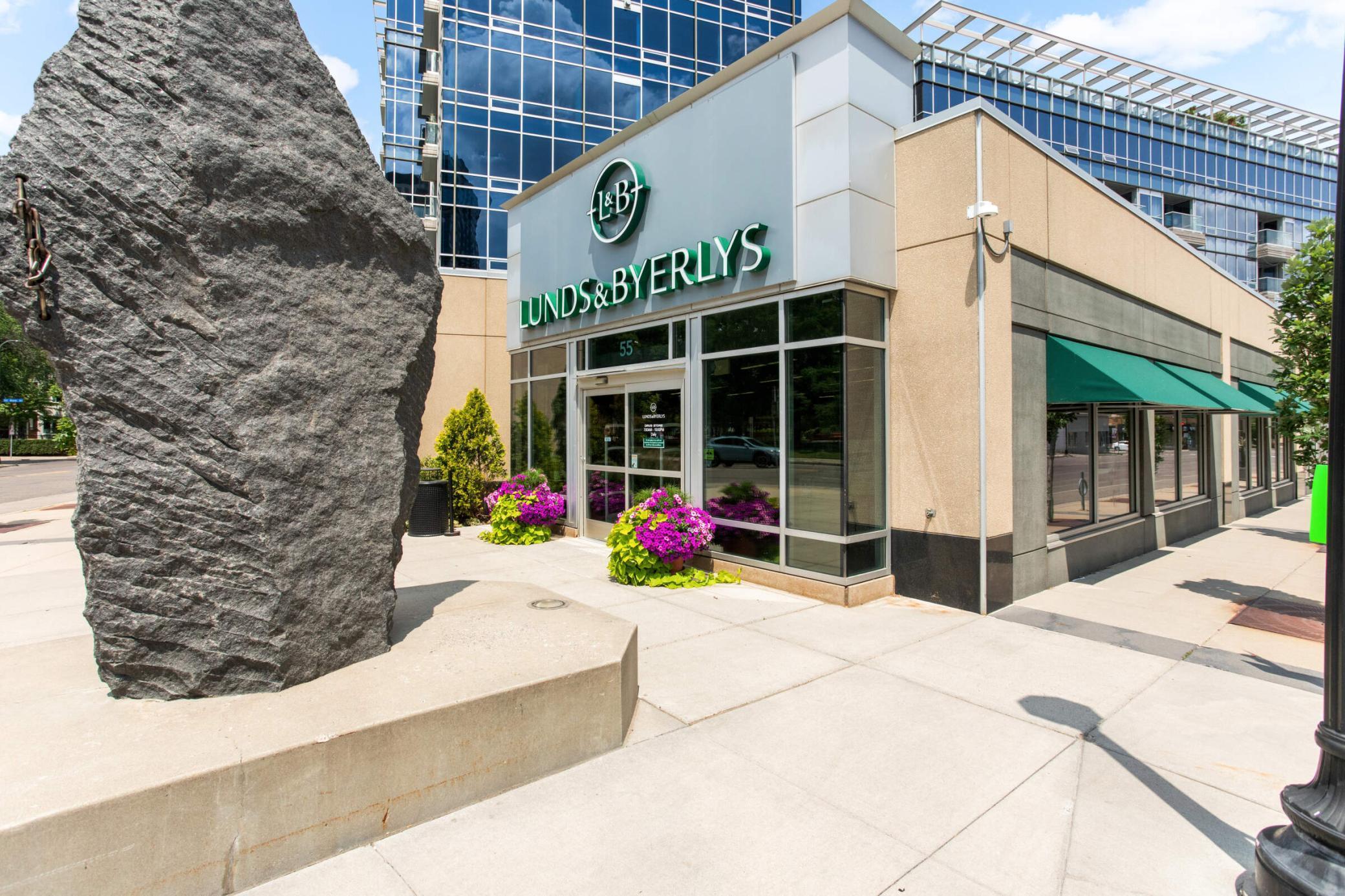 719 5th Street SE Unit: 4