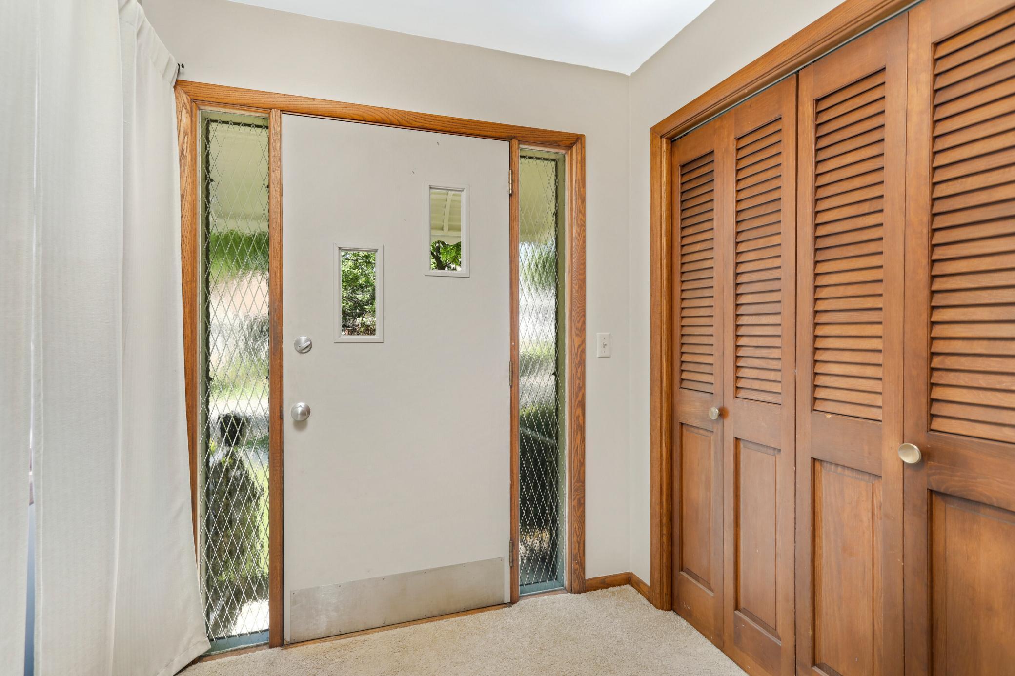 1907 Benjamin Street NE