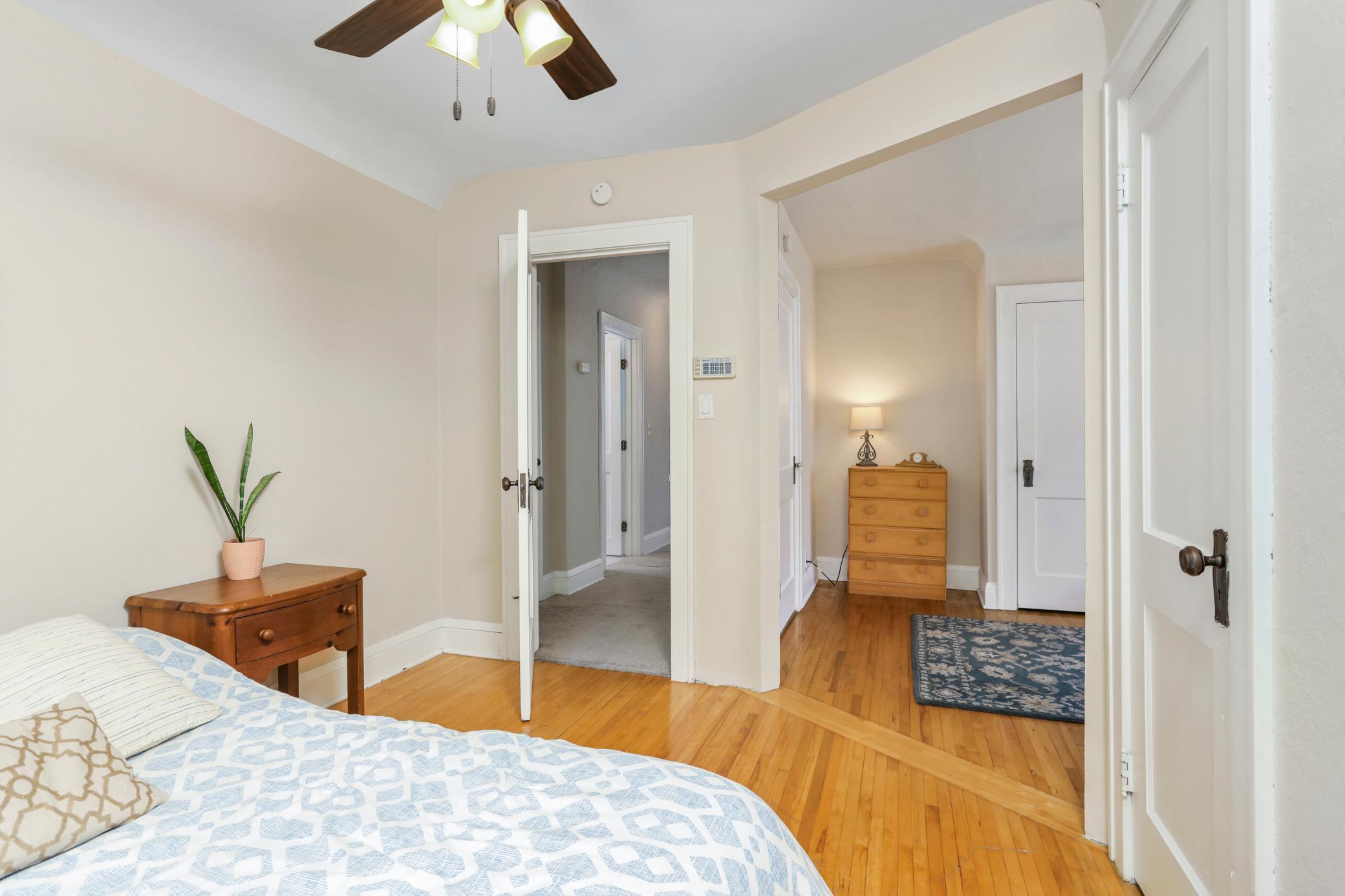 1907 Benjamin Street NE