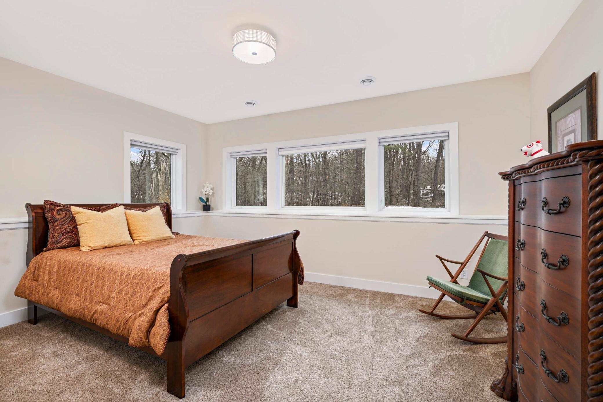 3 Saint Albans Road E