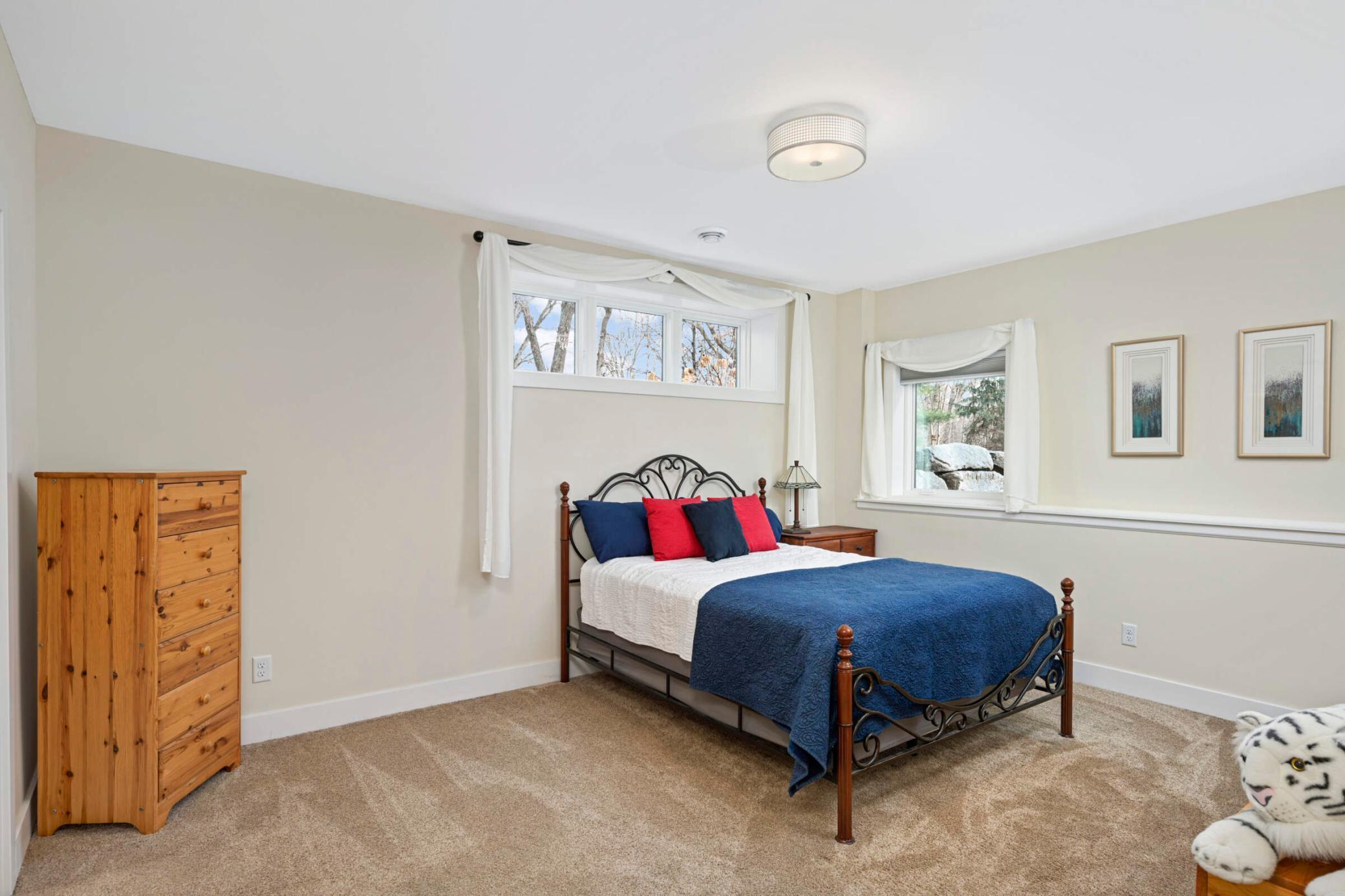 3 Saint Albans Road E