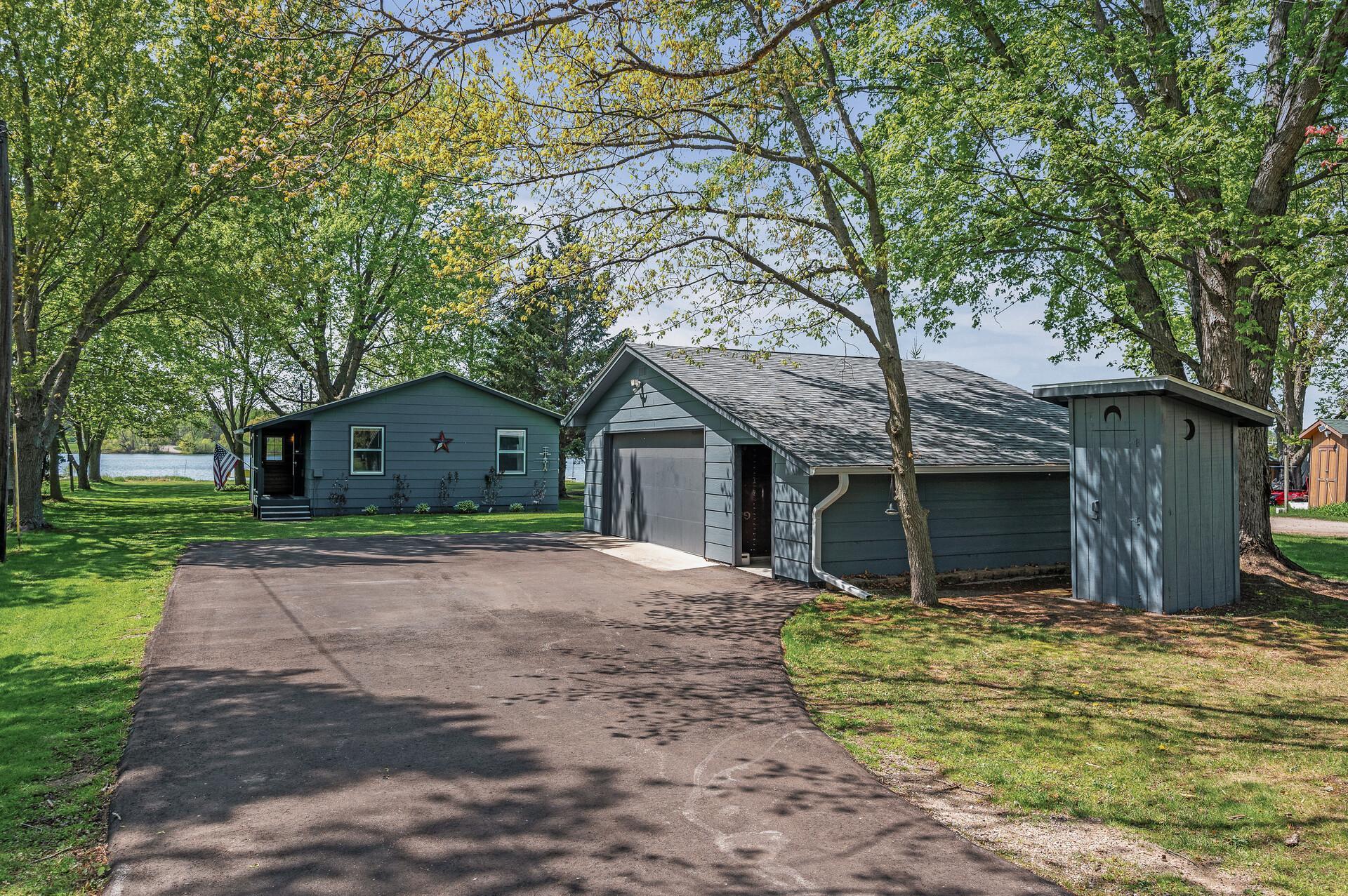 27698 Lakewood Drive NW