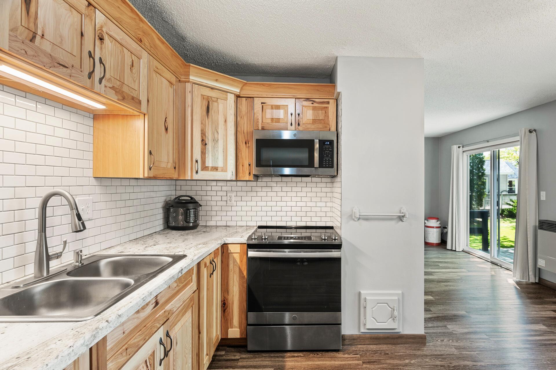 27698 Lakewood Drive NW