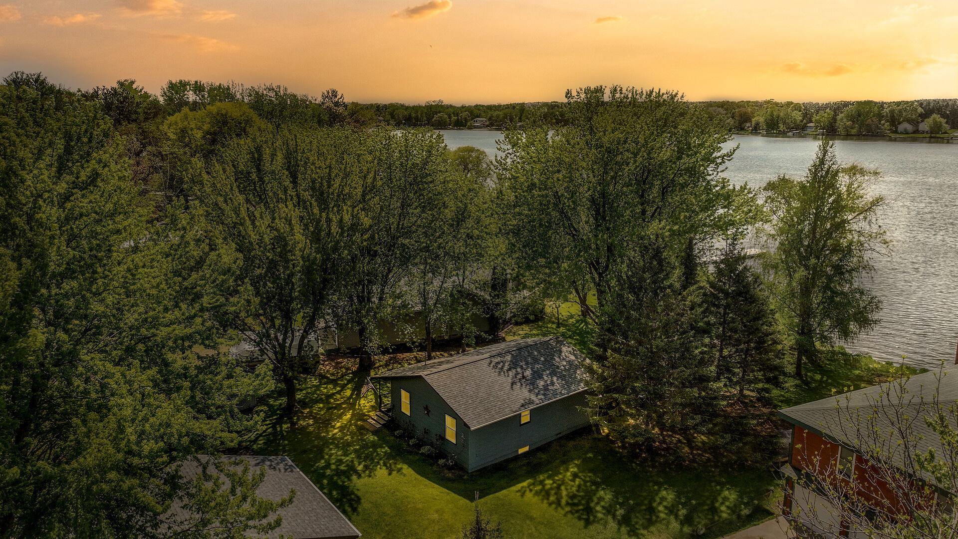 27698 Lakewood Drive NW