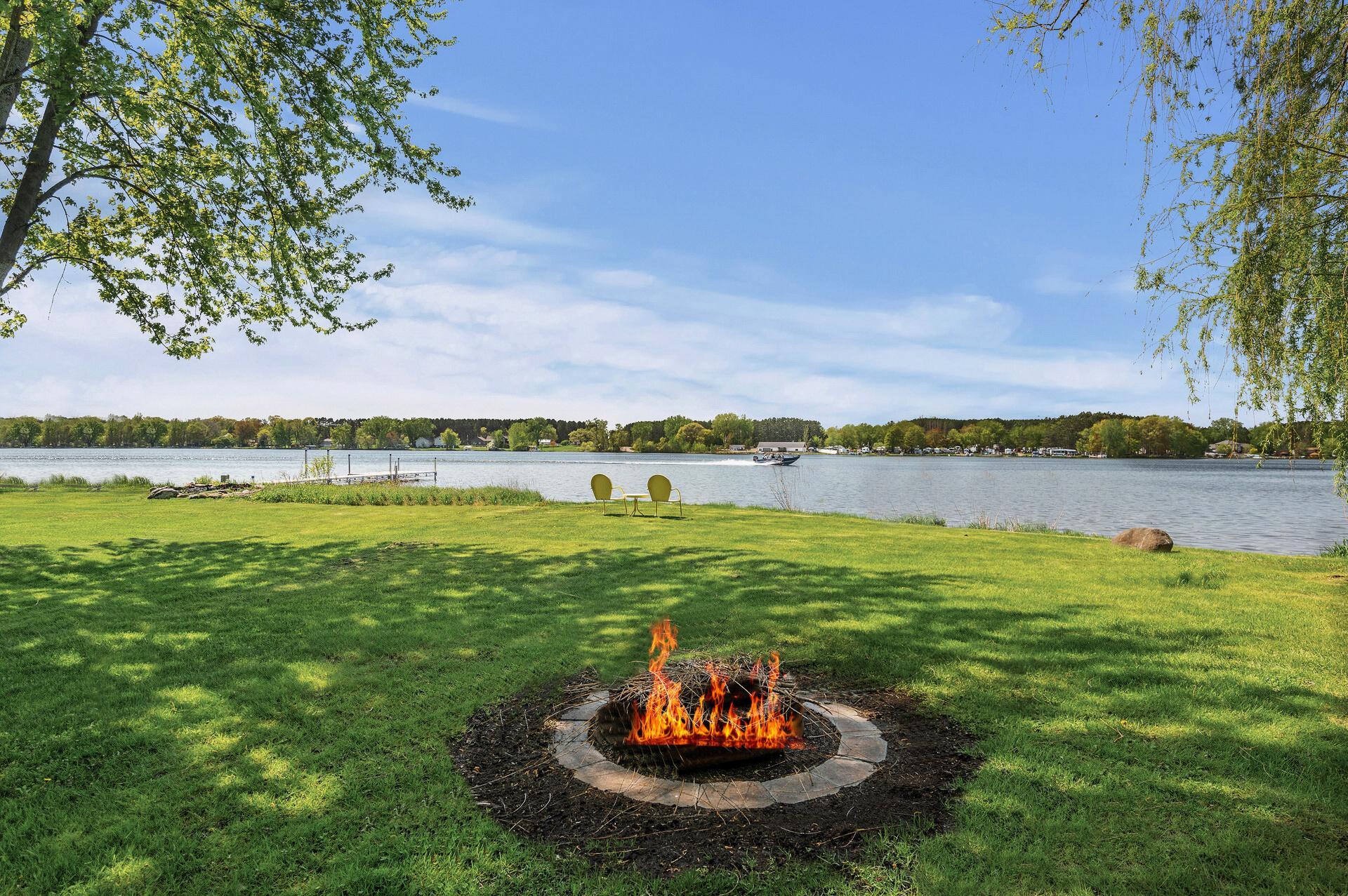 27698 Lakewood Drive NW