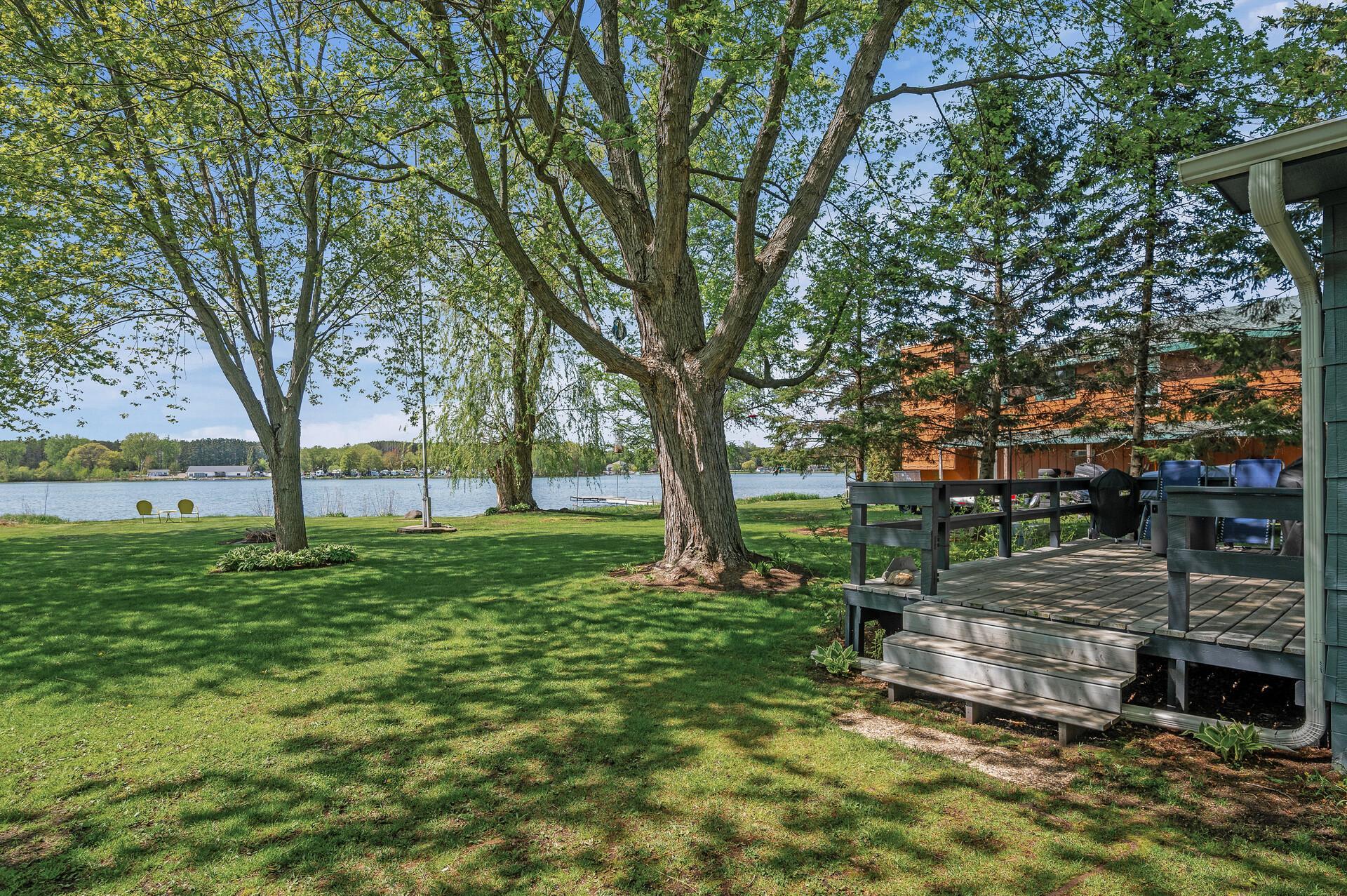 27698 Lakewood Drive NW