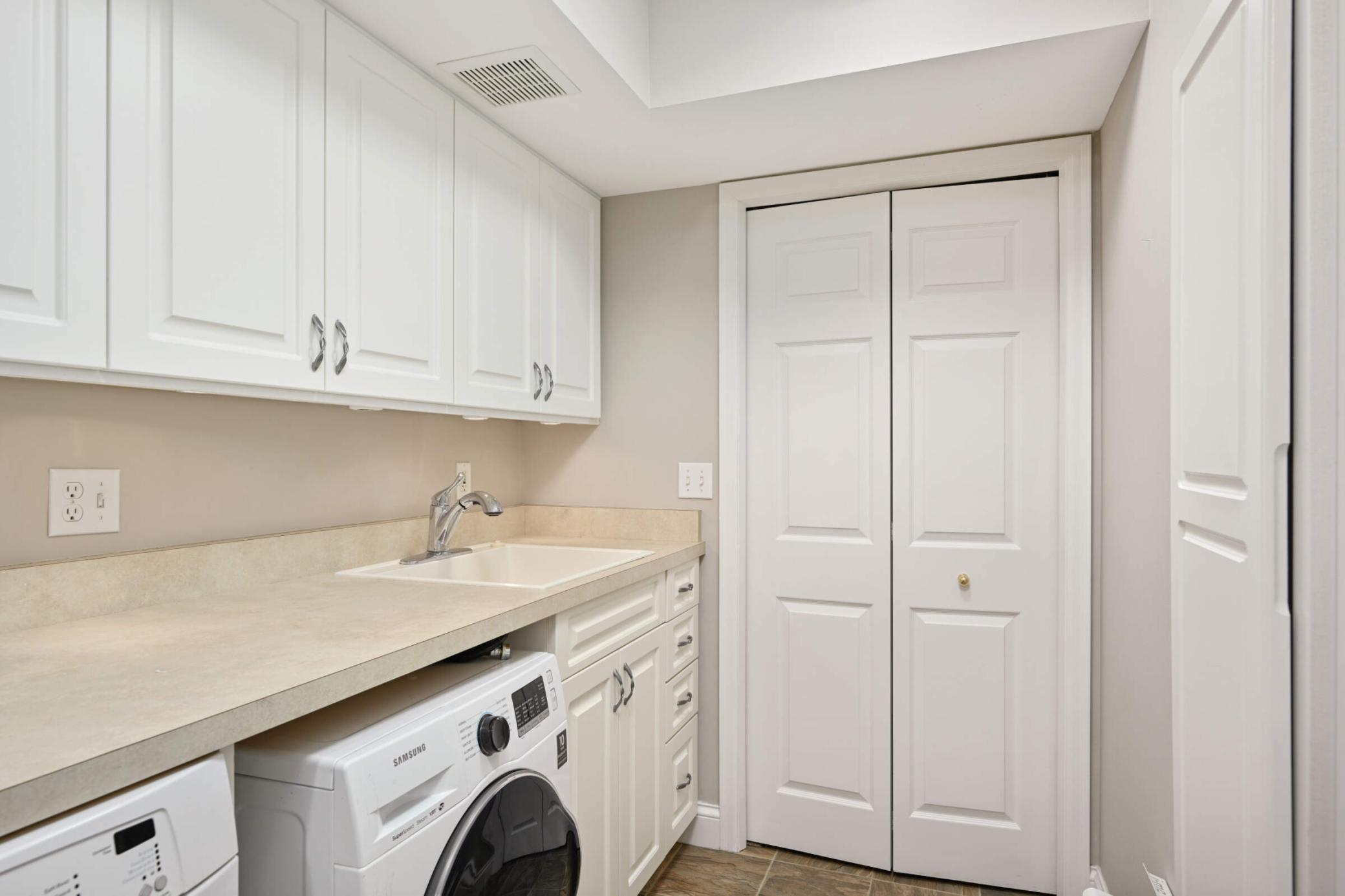 3376 Breconwood Circle