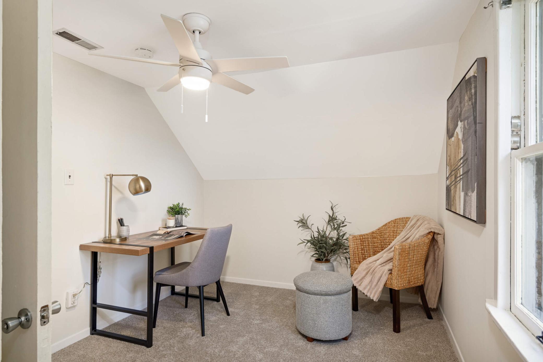 2833 Arthur Street NE