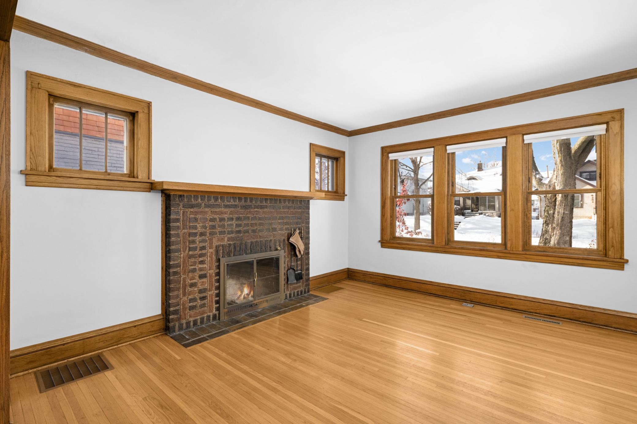 4130 Russell Avenue N