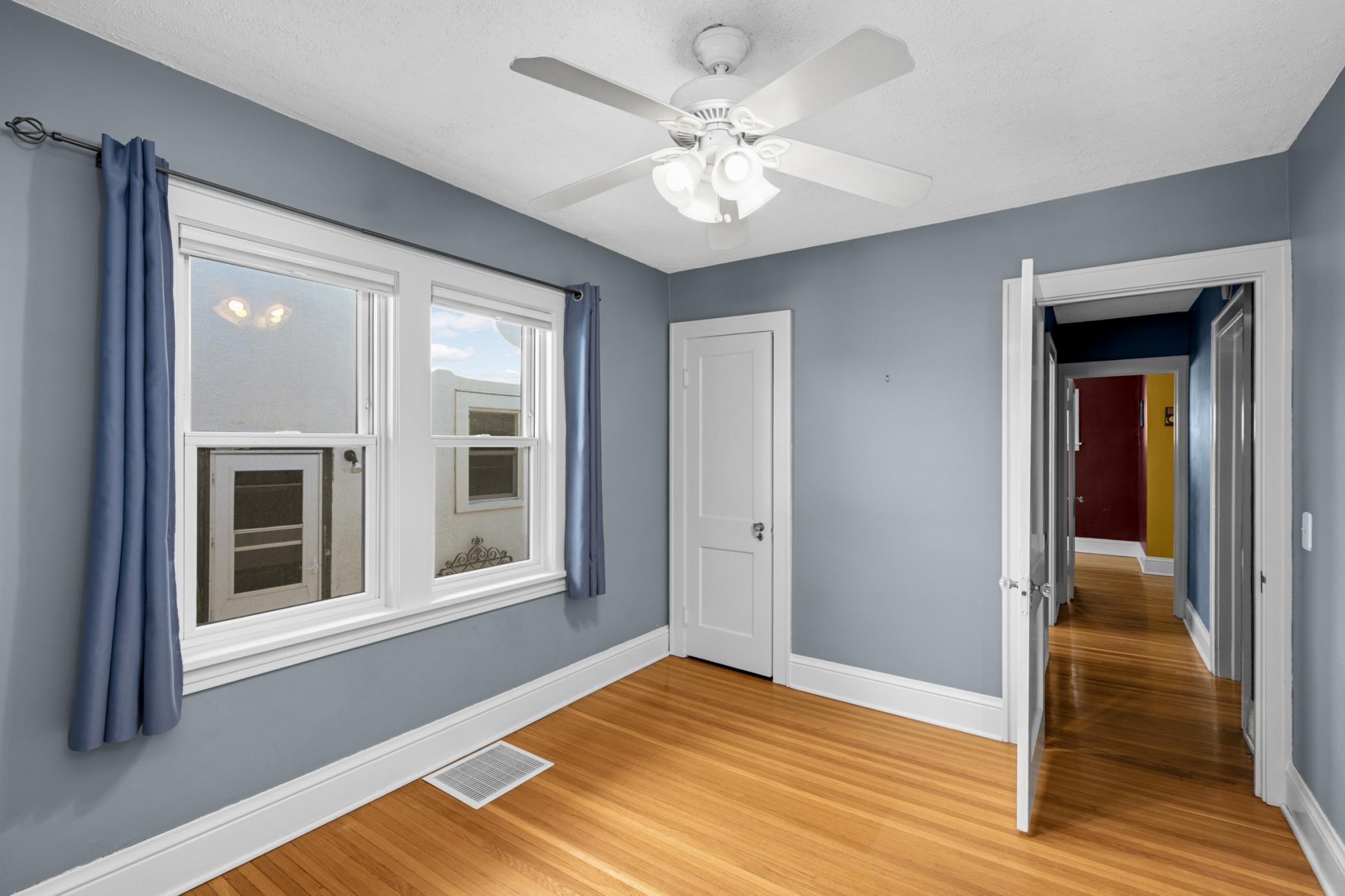 4130 Russell Avenue N