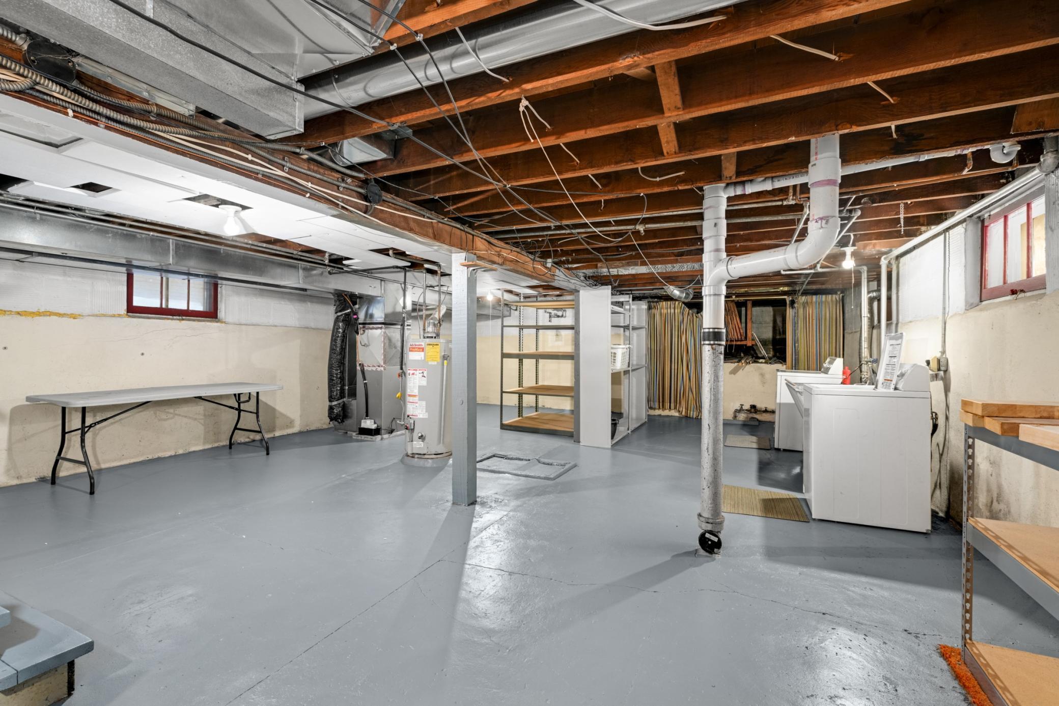 4130 Russell Avenue N