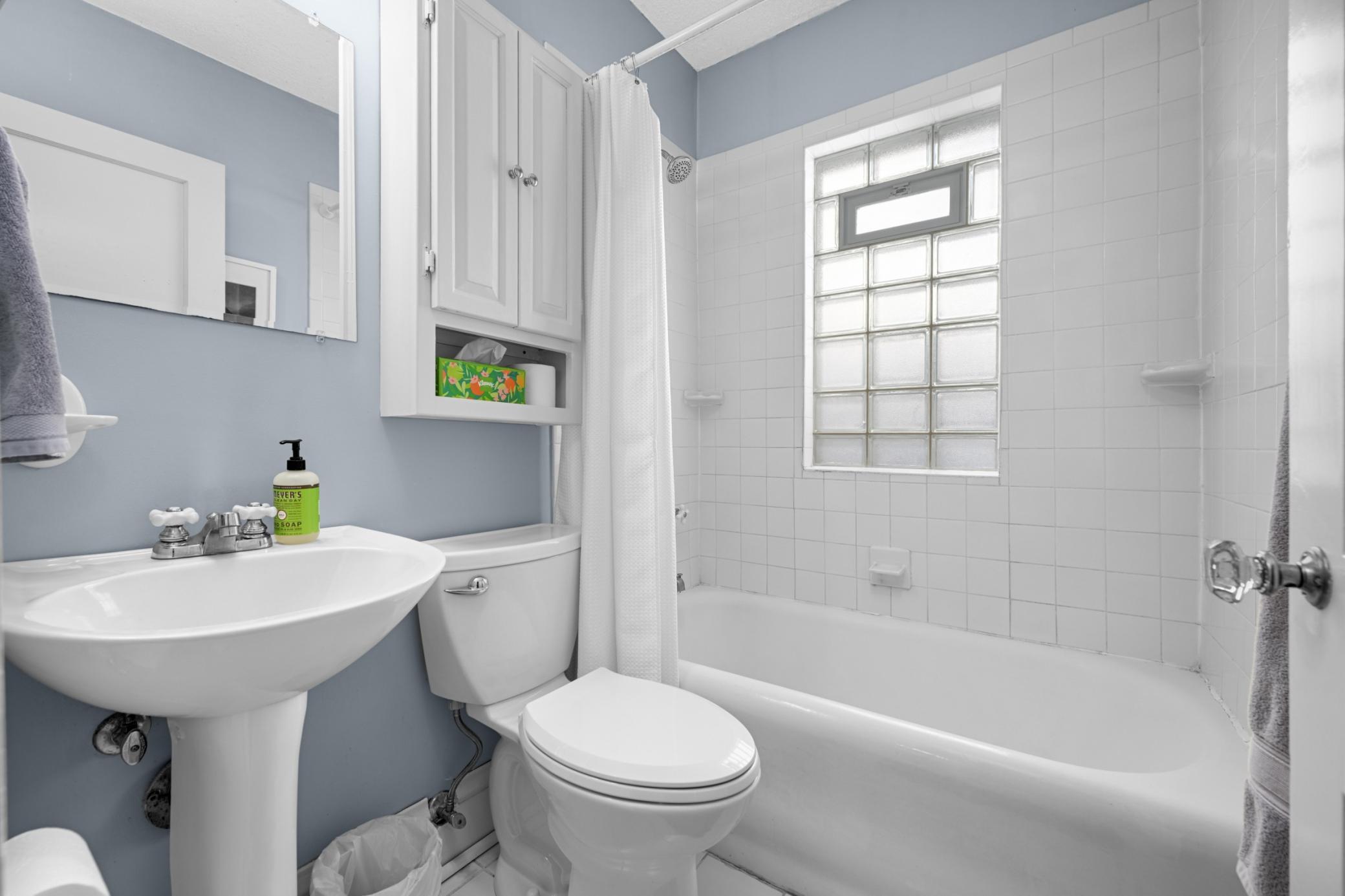 4130 Russell Avenue N