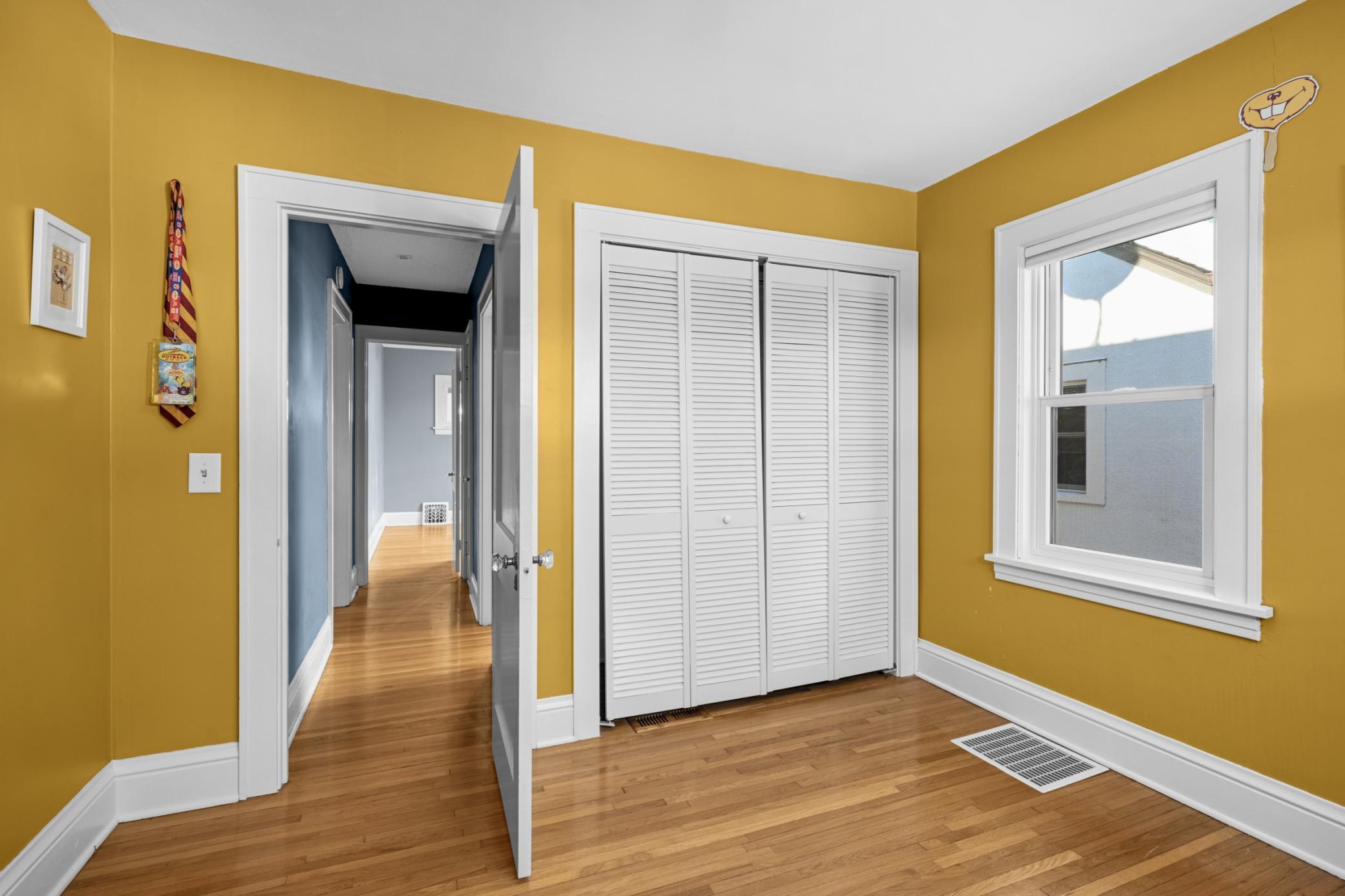 4130 Russell Avenue N