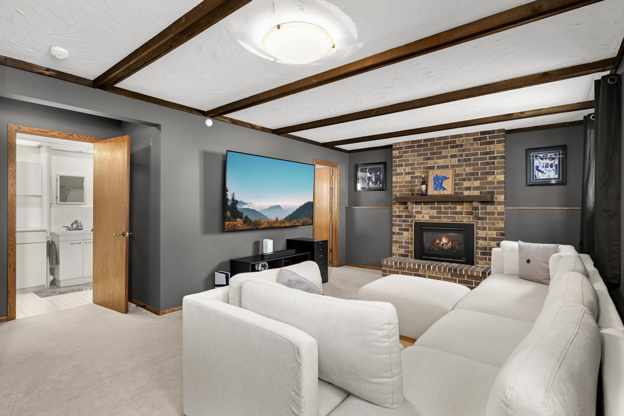 7501 W 100th Street