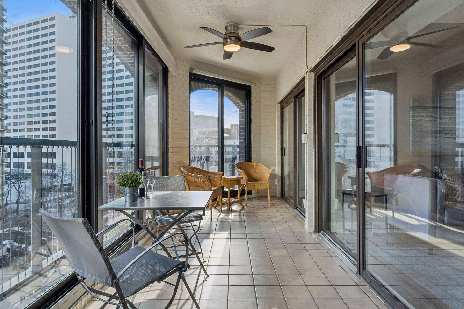 1201 Yale Place Unit: 608
