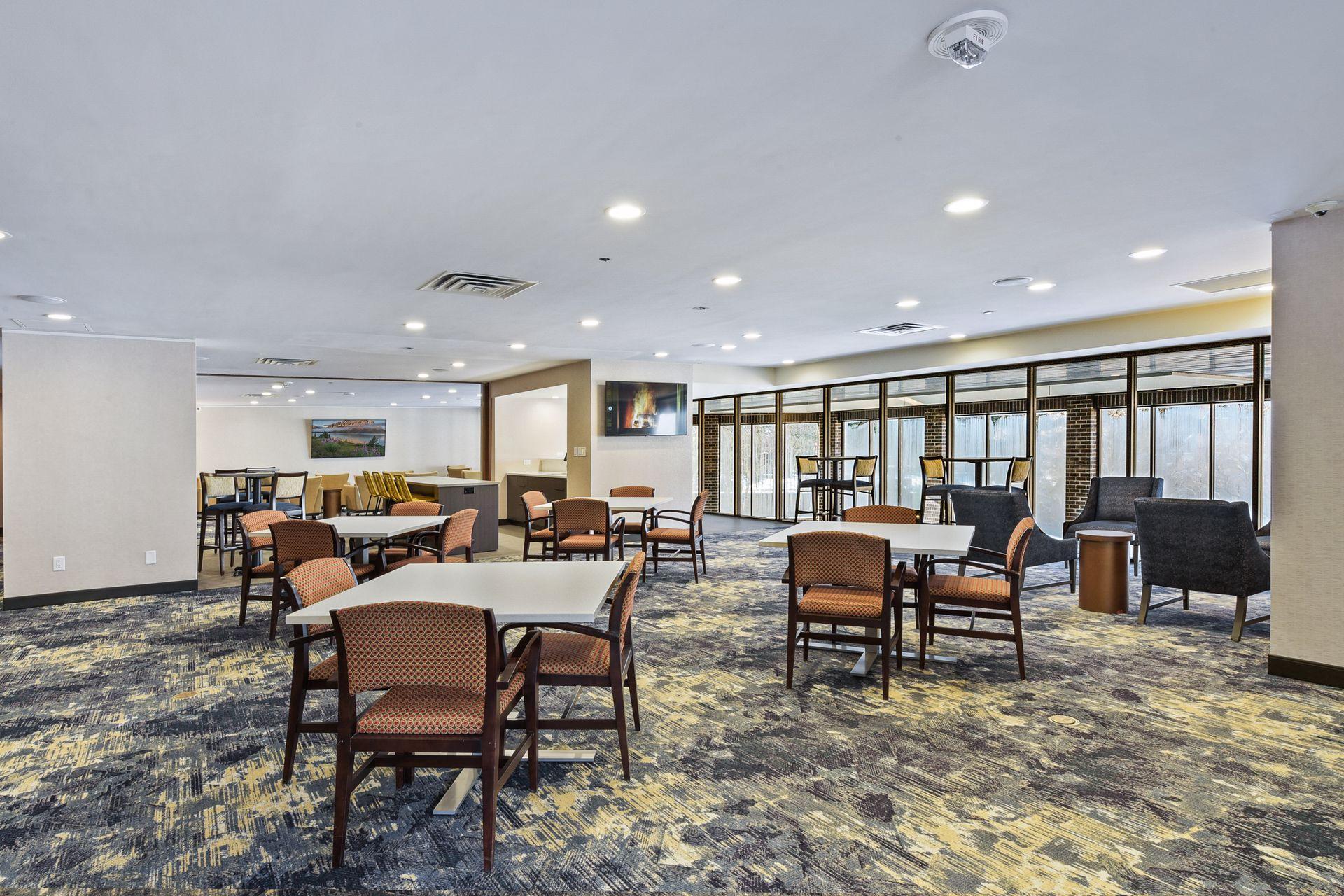 1201 Yale Place Unit: 608