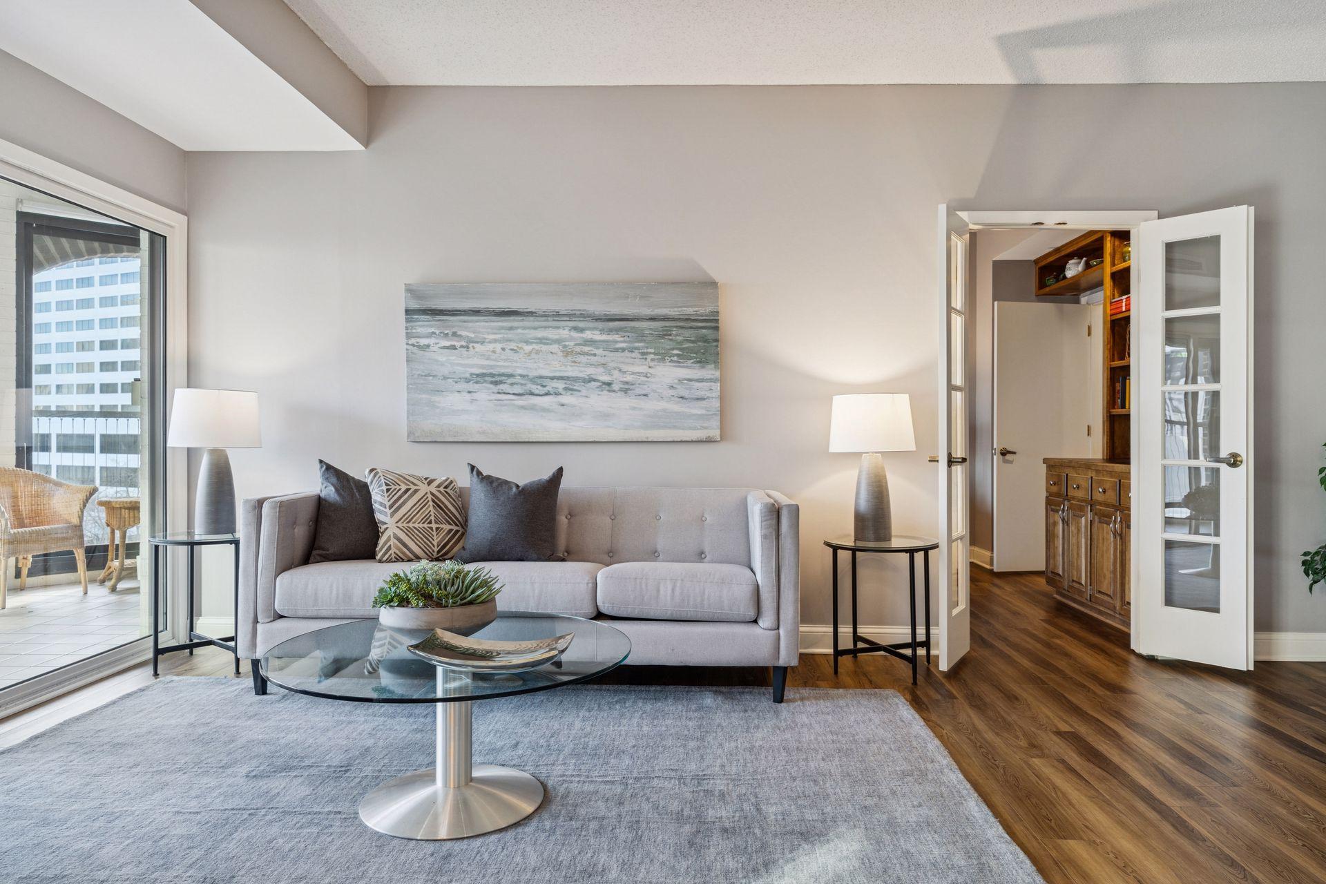 1201 Yale Place Unit: 608