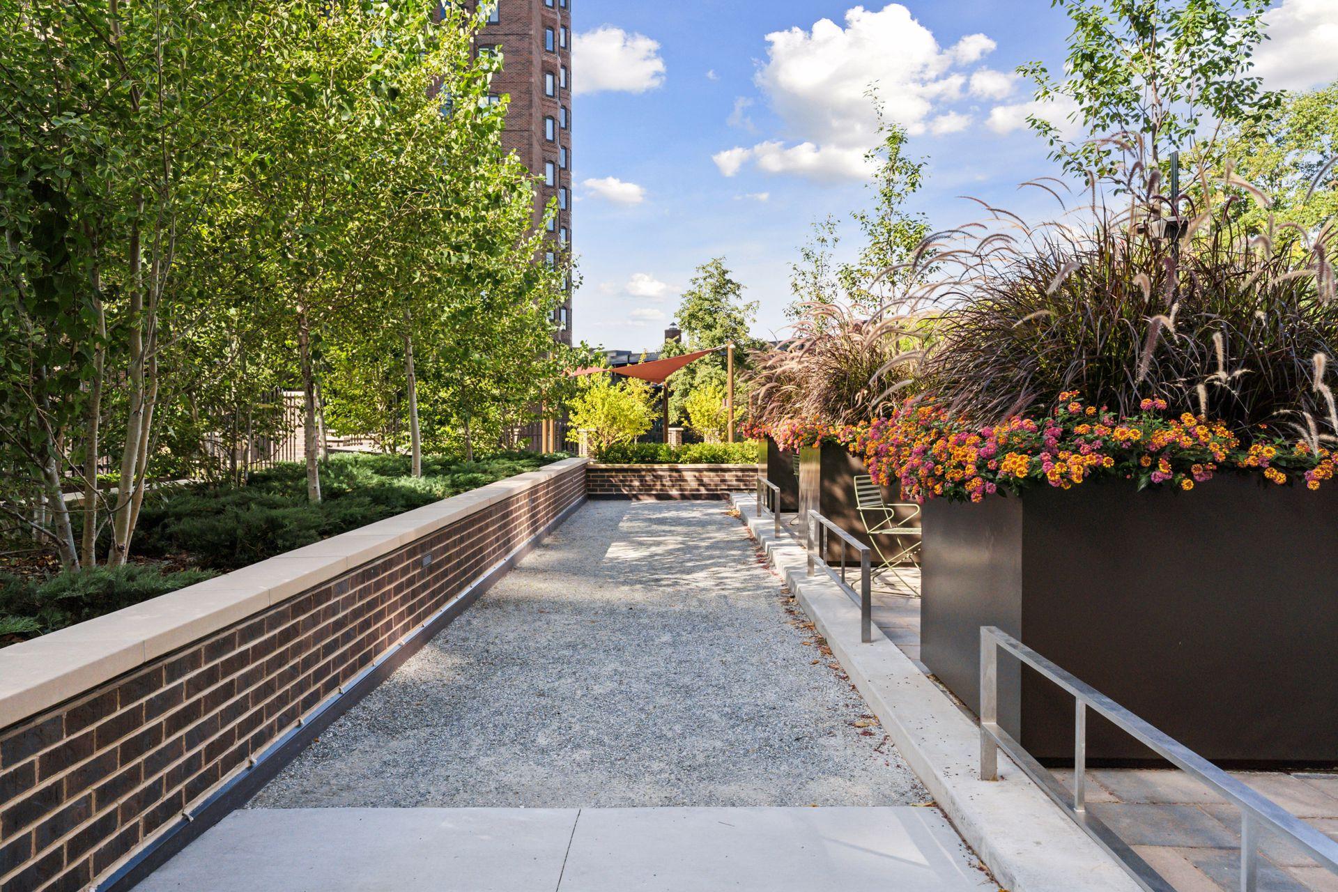 1201 Yale Place Unit: 608