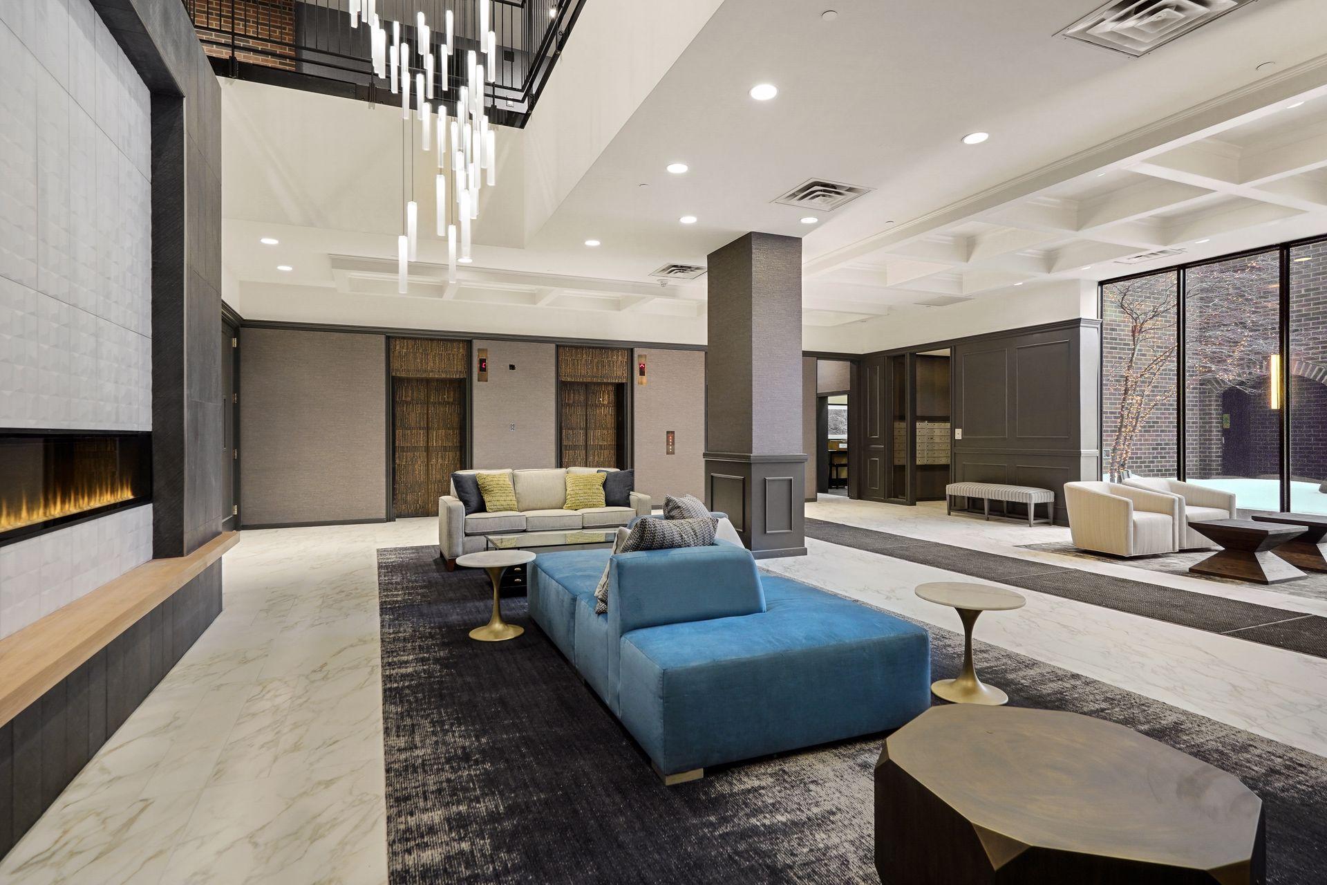 1201 Yale Place Unit: 608