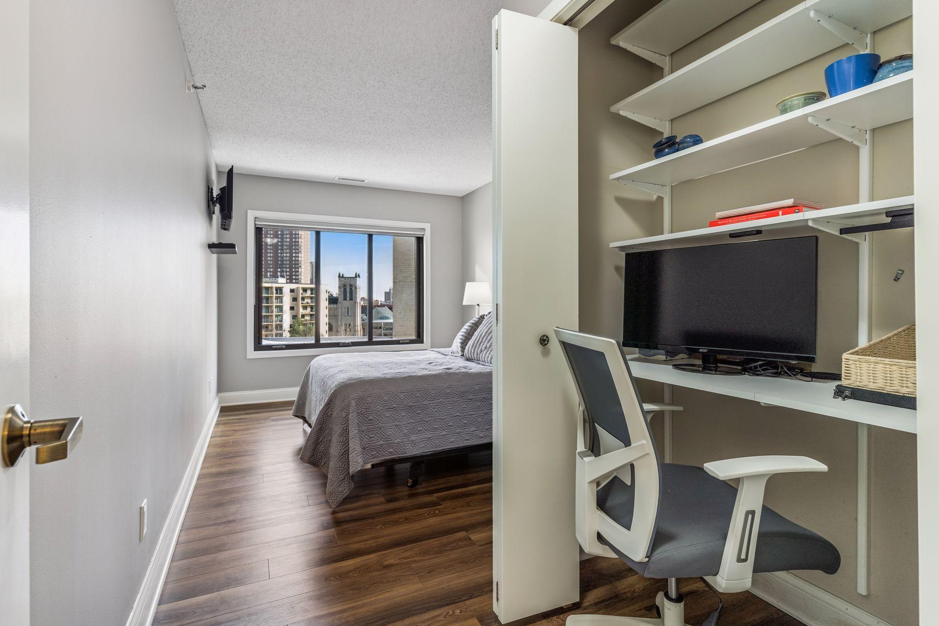 1201 Yale Place Unit: 608