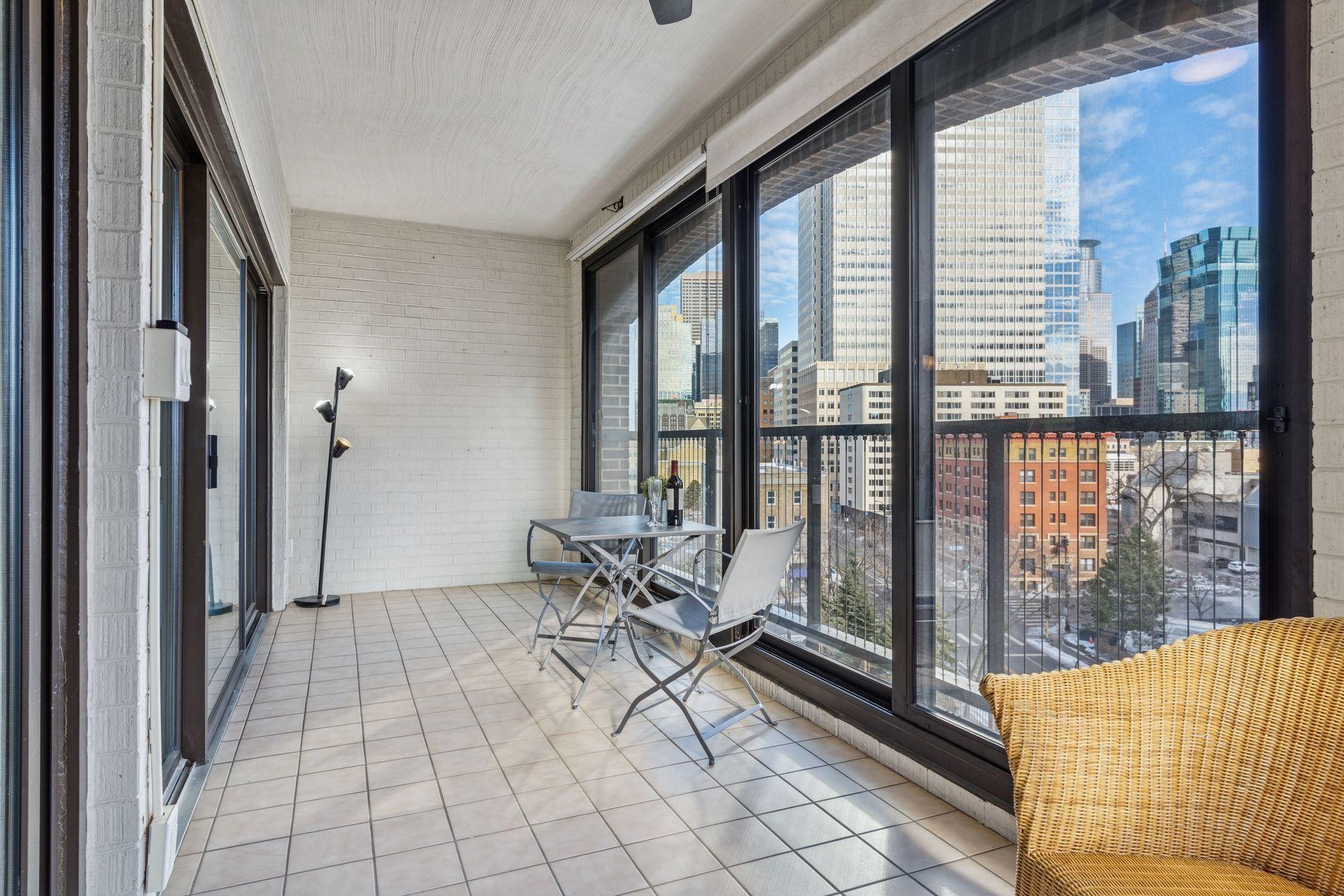 1201 Yale Place Unit: 608