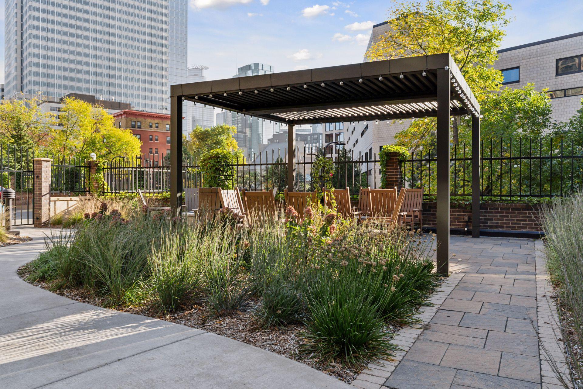 1201 Yale Place Unit: 608