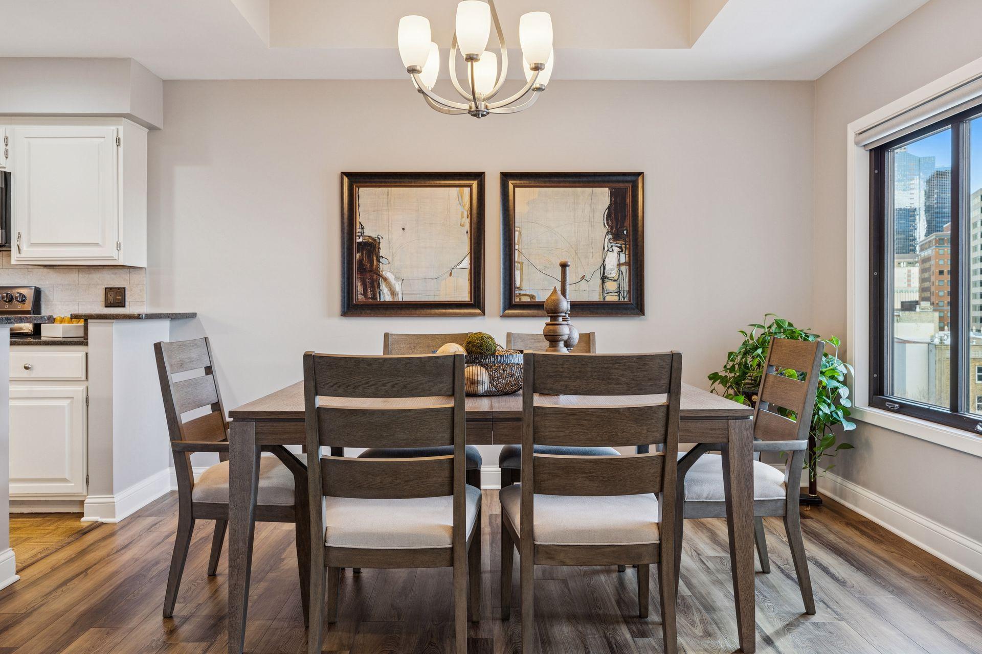 1201 Yale Place Unit: 608