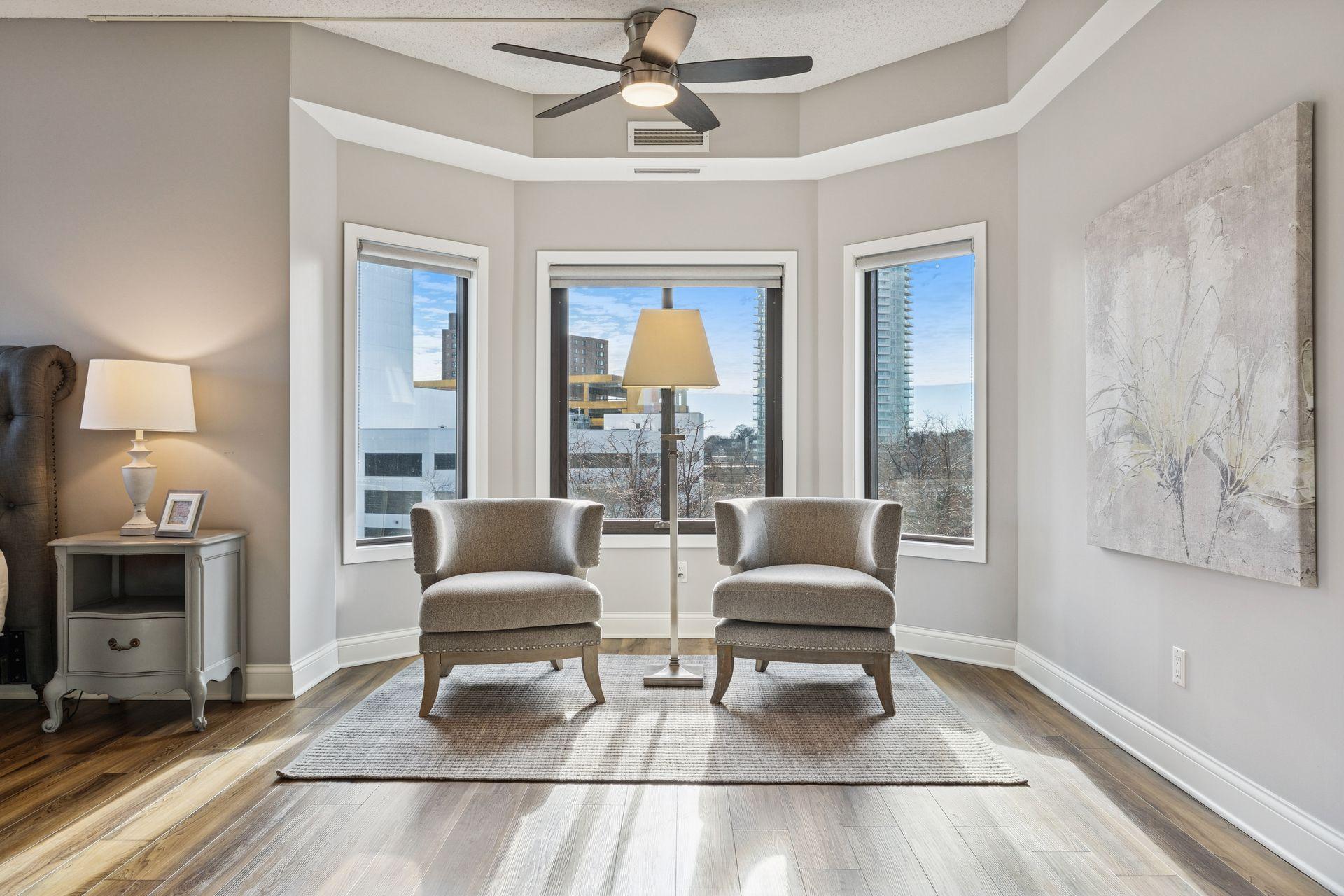 1201 Yale Place Unit: 608