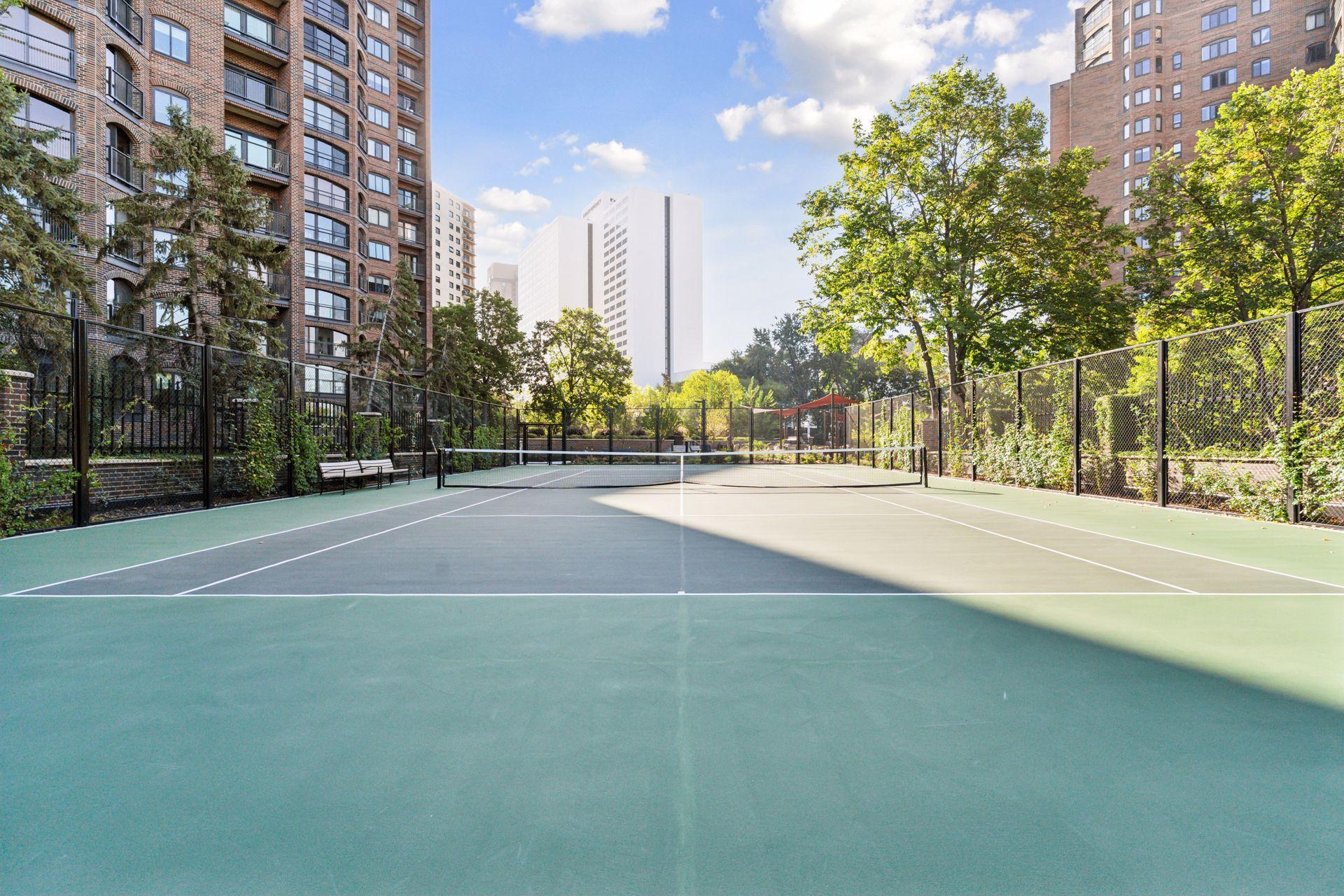 1201 Yale Place Unit: 608