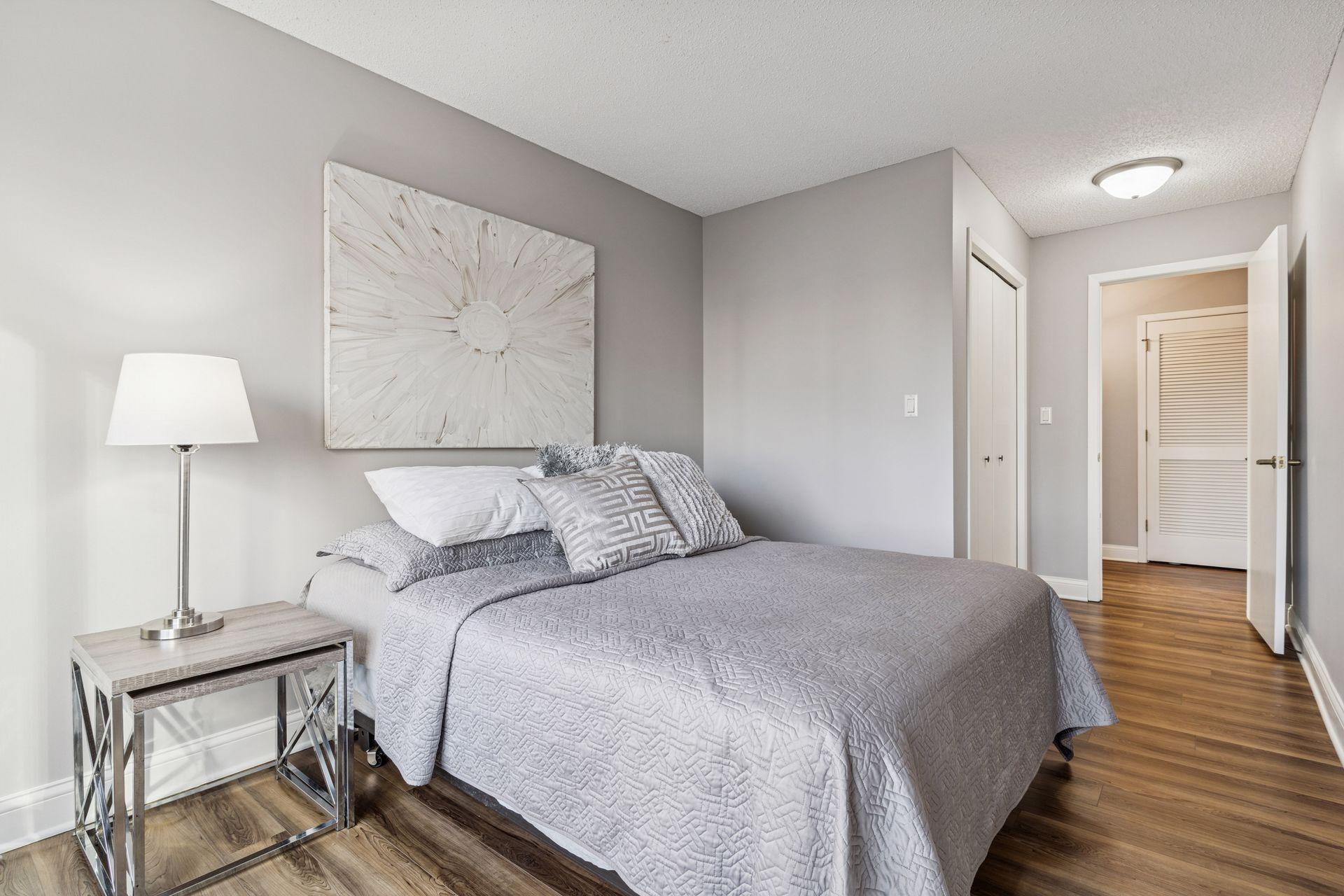1201 Yale Place Unit: 608