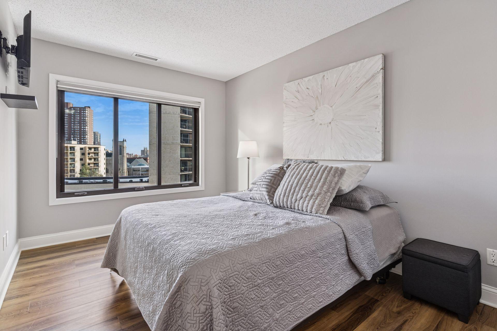 1201 Yale Place Unit: 608