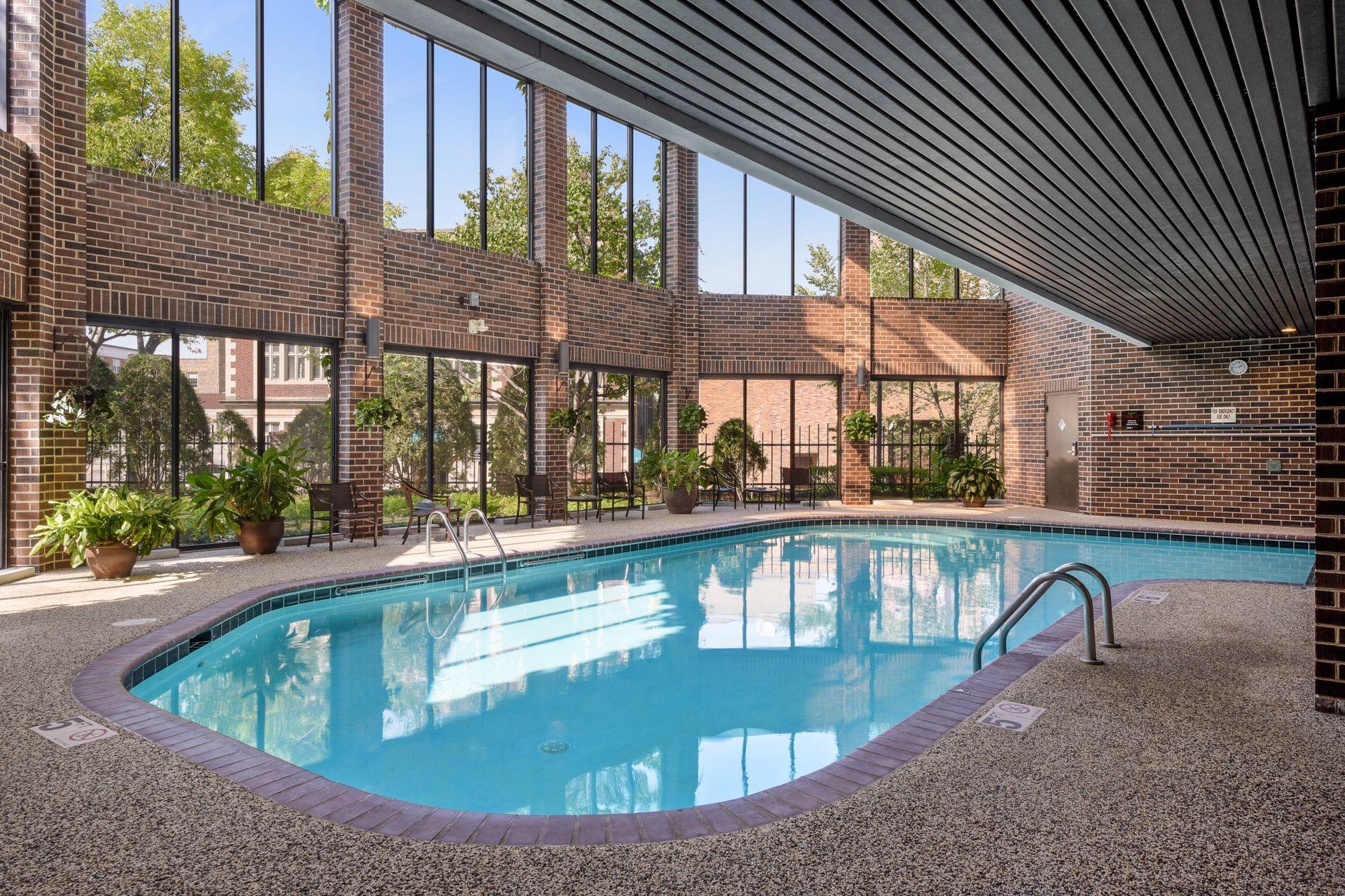 1201 Yale Place Unit: 608