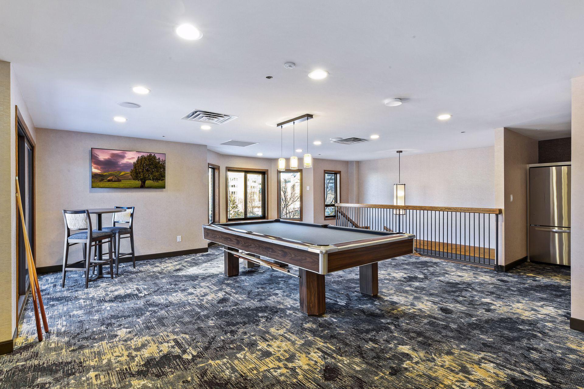 1201 Yale Place Unit: 608