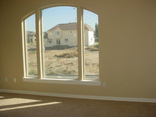 162 Erica Dr