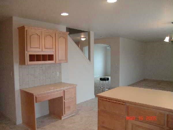 4211 Artesia