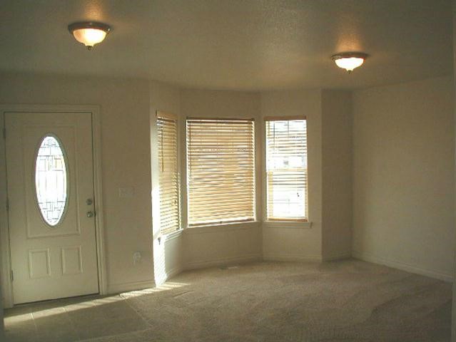 4211 Artesia