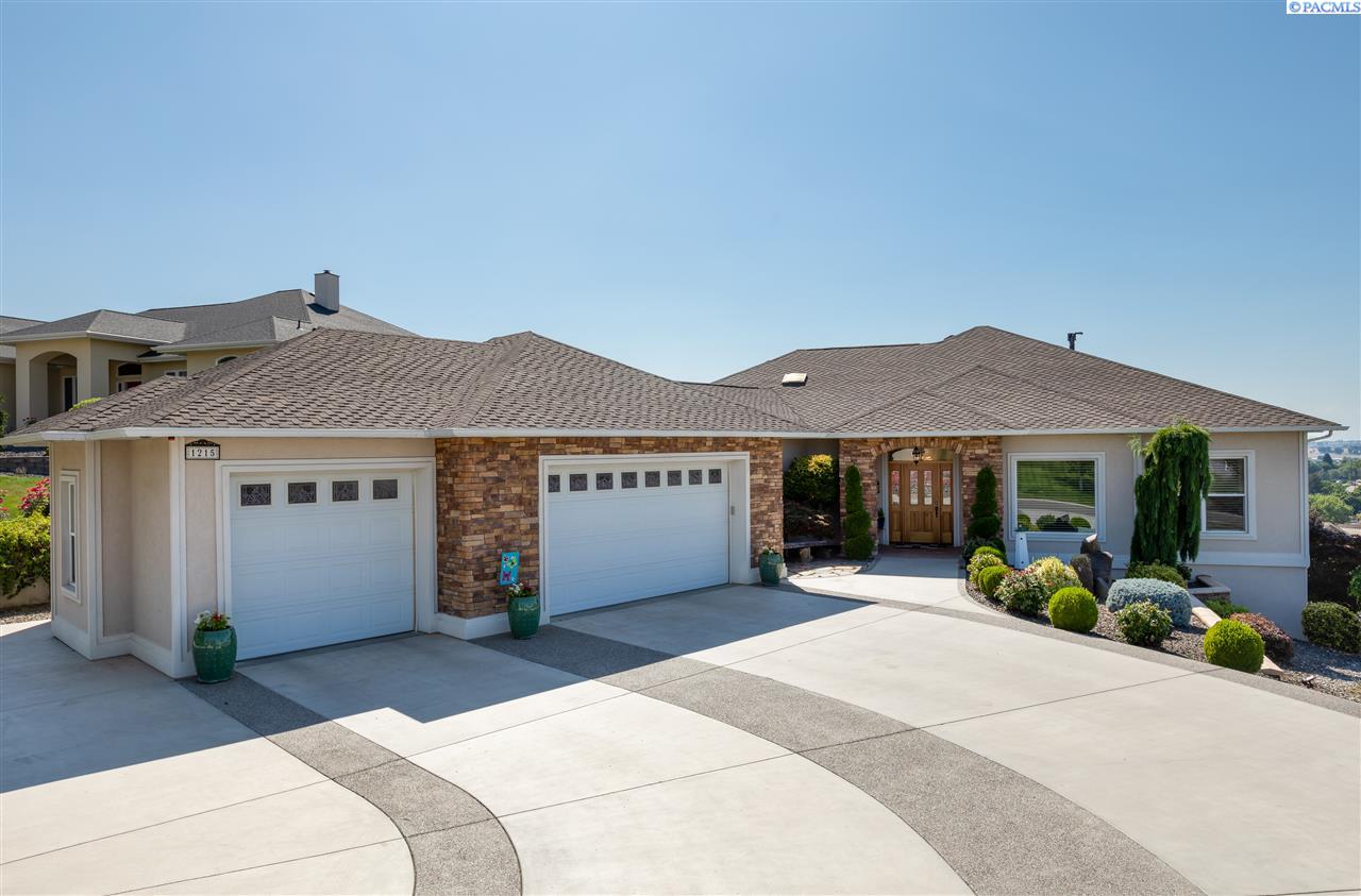 1215 Quarterhorse Trail