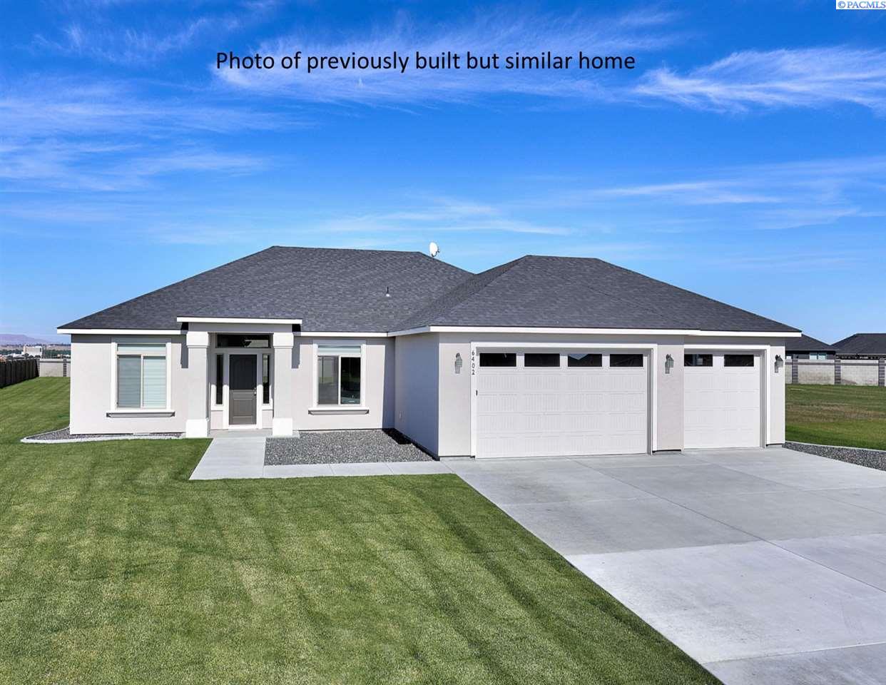 7402 Azure Dr