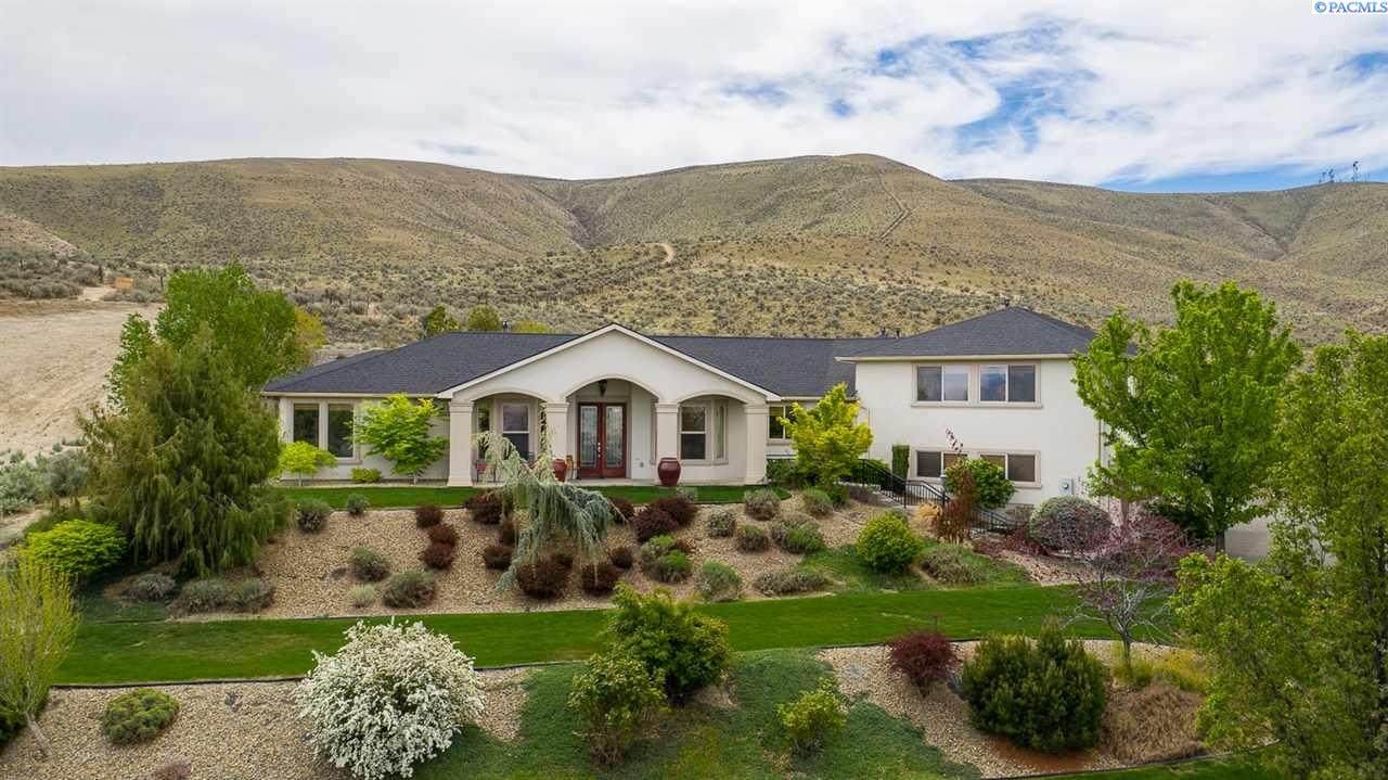1317 Quarter Horse Trail