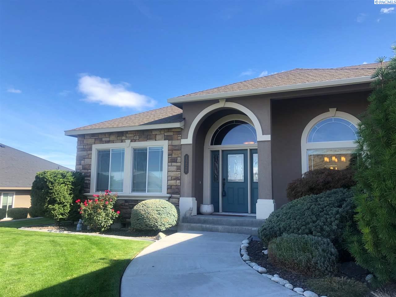 1228 Plateau Dr