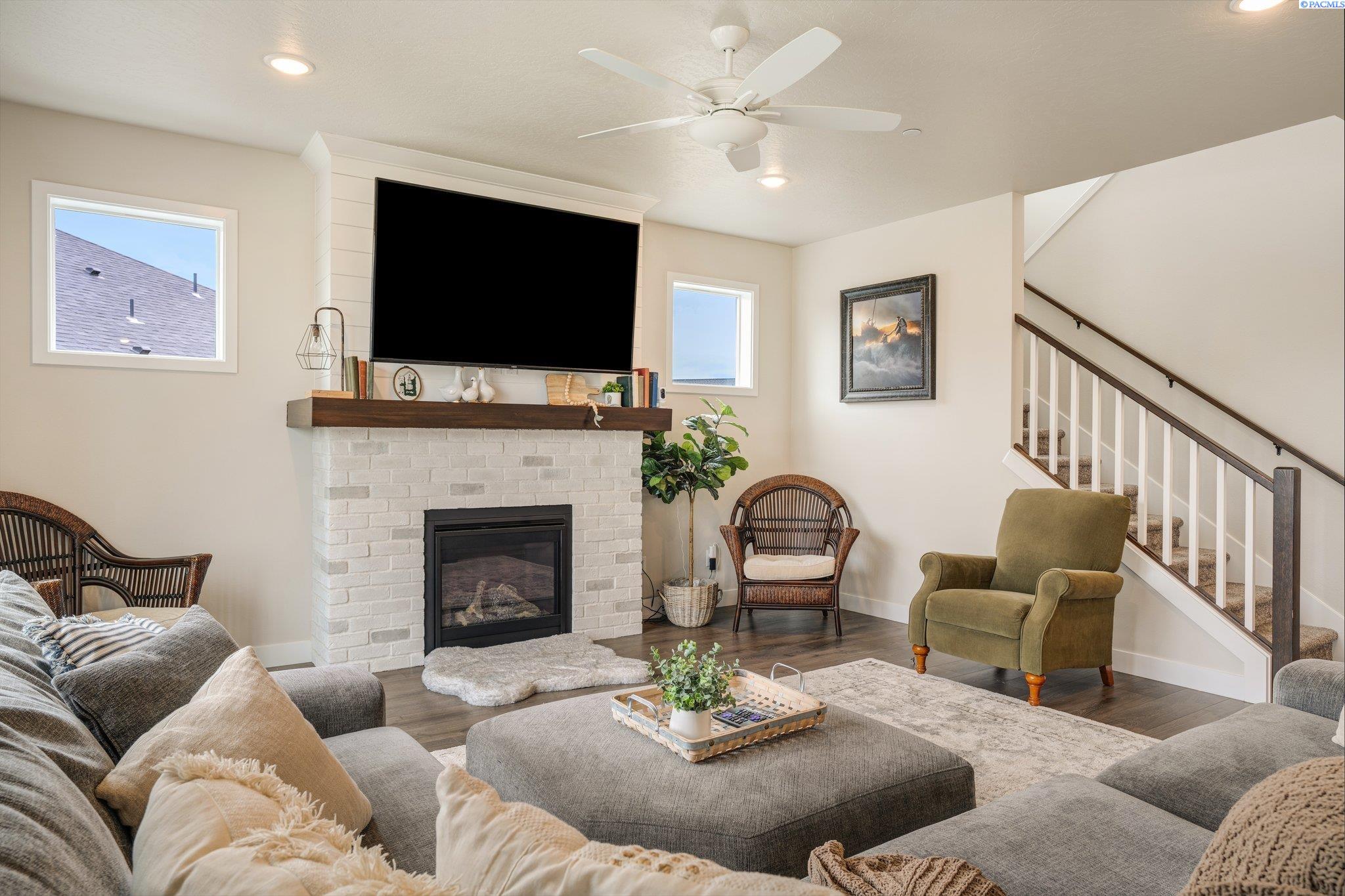 4719 Roark Dr Unit Room for all the toys in this RV sized Garage!