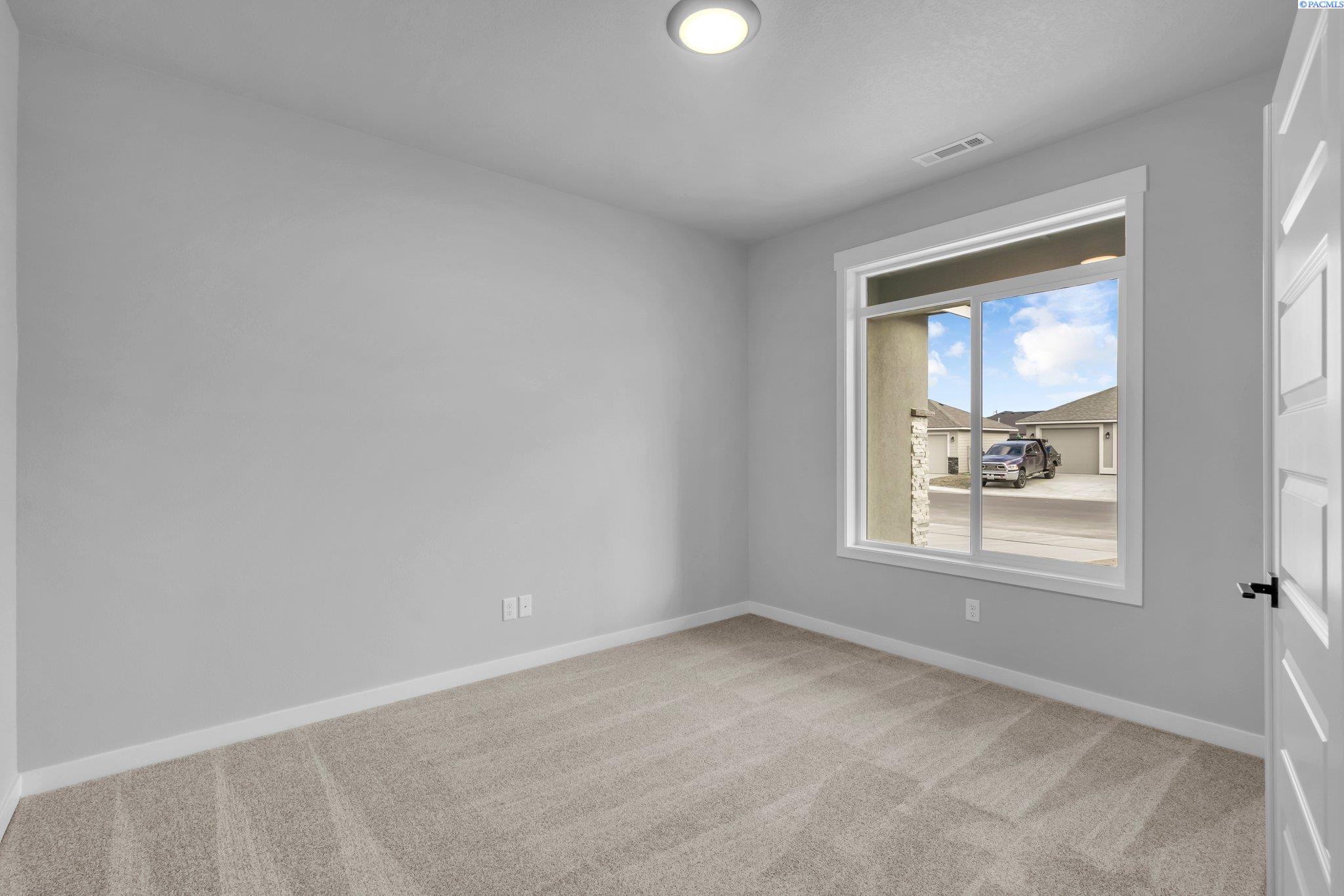 8613 Dusty Maiden Dr