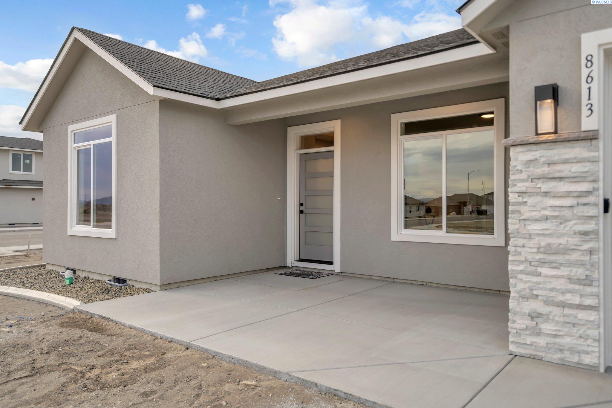 8613 Dusty Maiden Dr