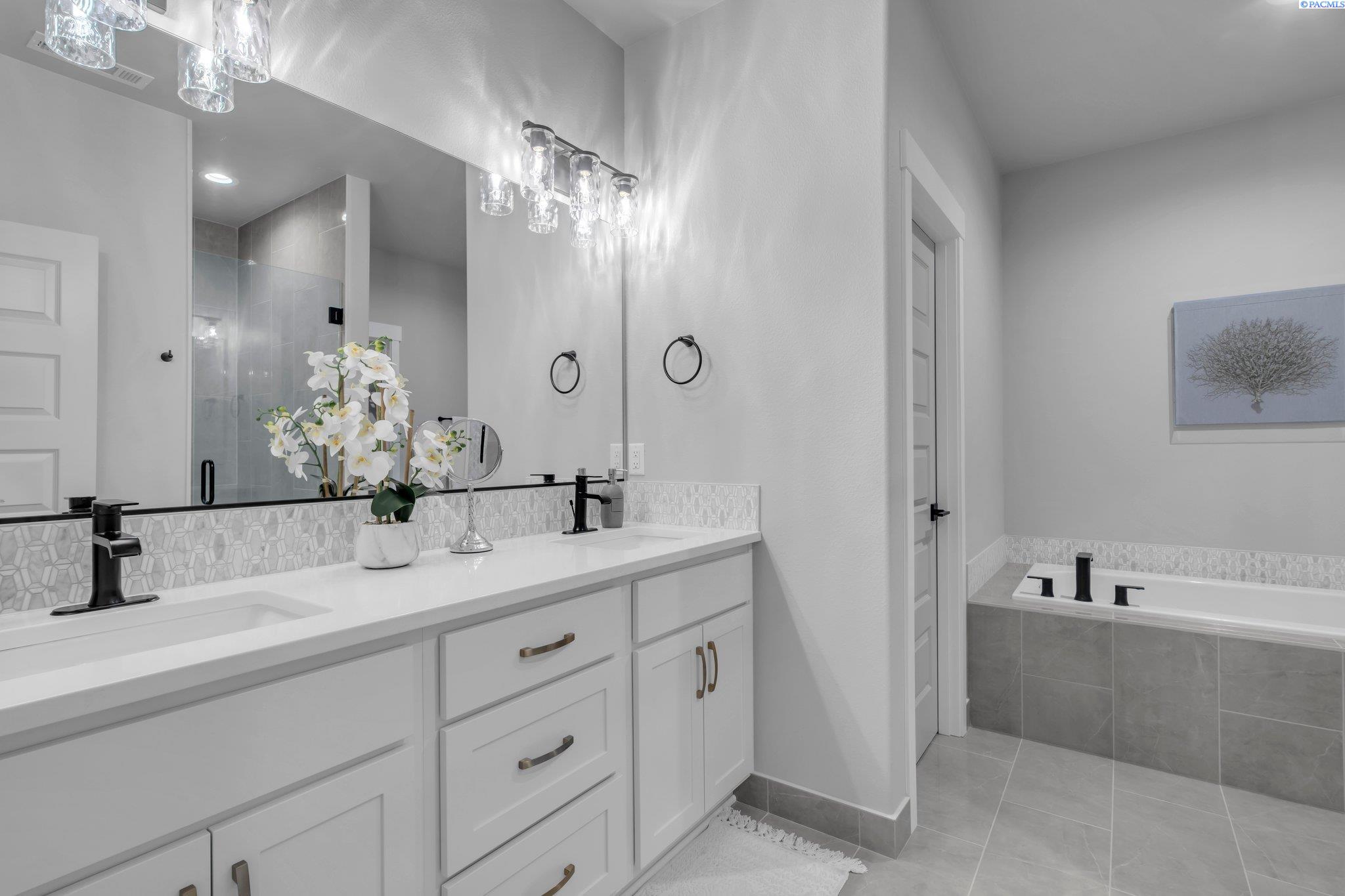8613 Dusty Maiden Dr