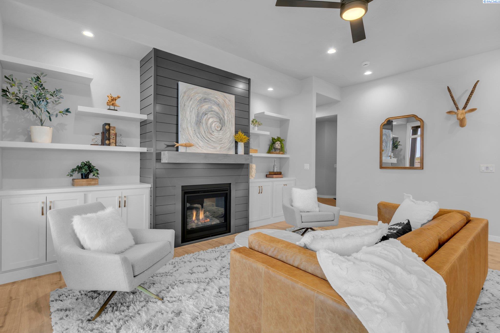8613 Dusty Maiden Dr
