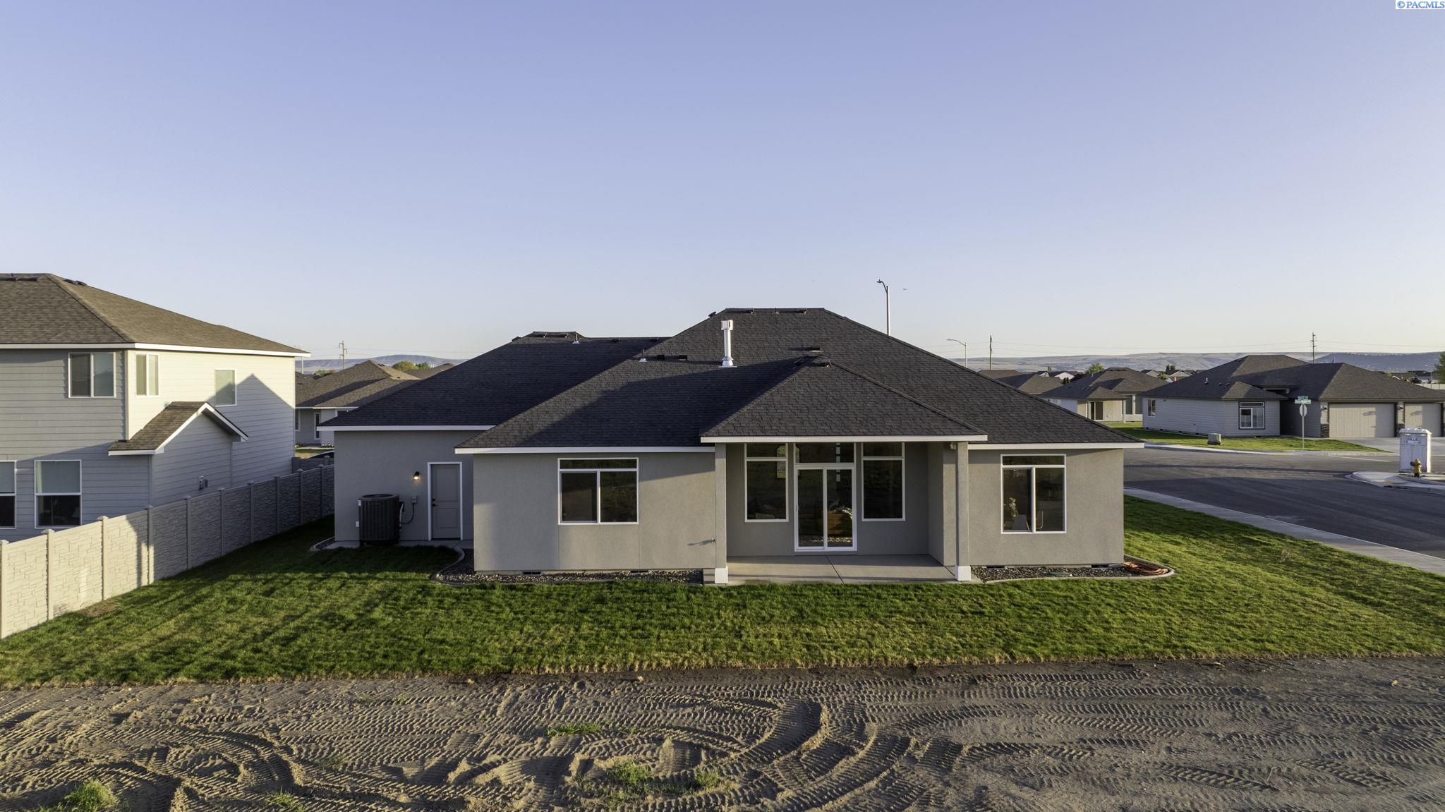 8613 Dusty Maiden Dr