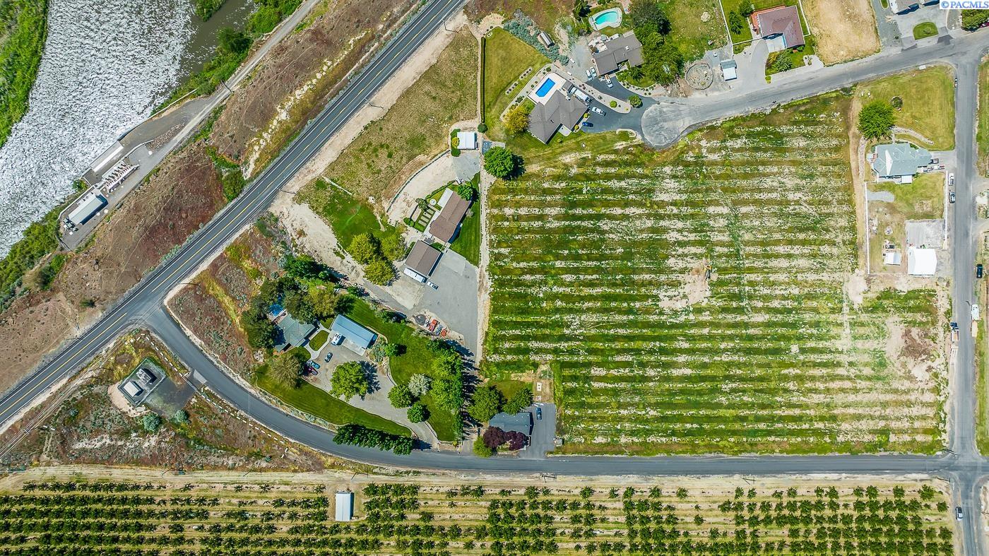 Lot 3 Whan Road Unit: Build Your Dream Home with a Vew!