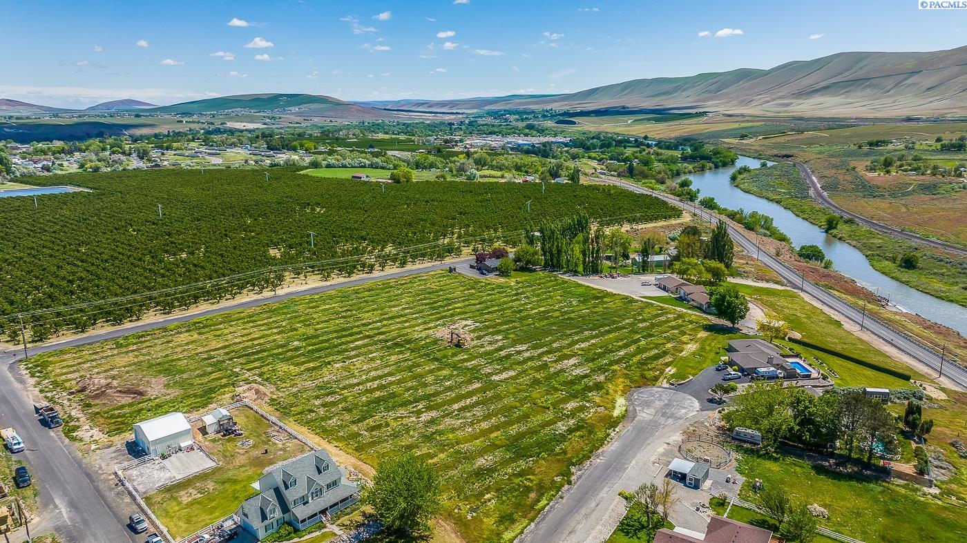 Lot 6 Williams Road Unit: Build Your Dream Home With a View!