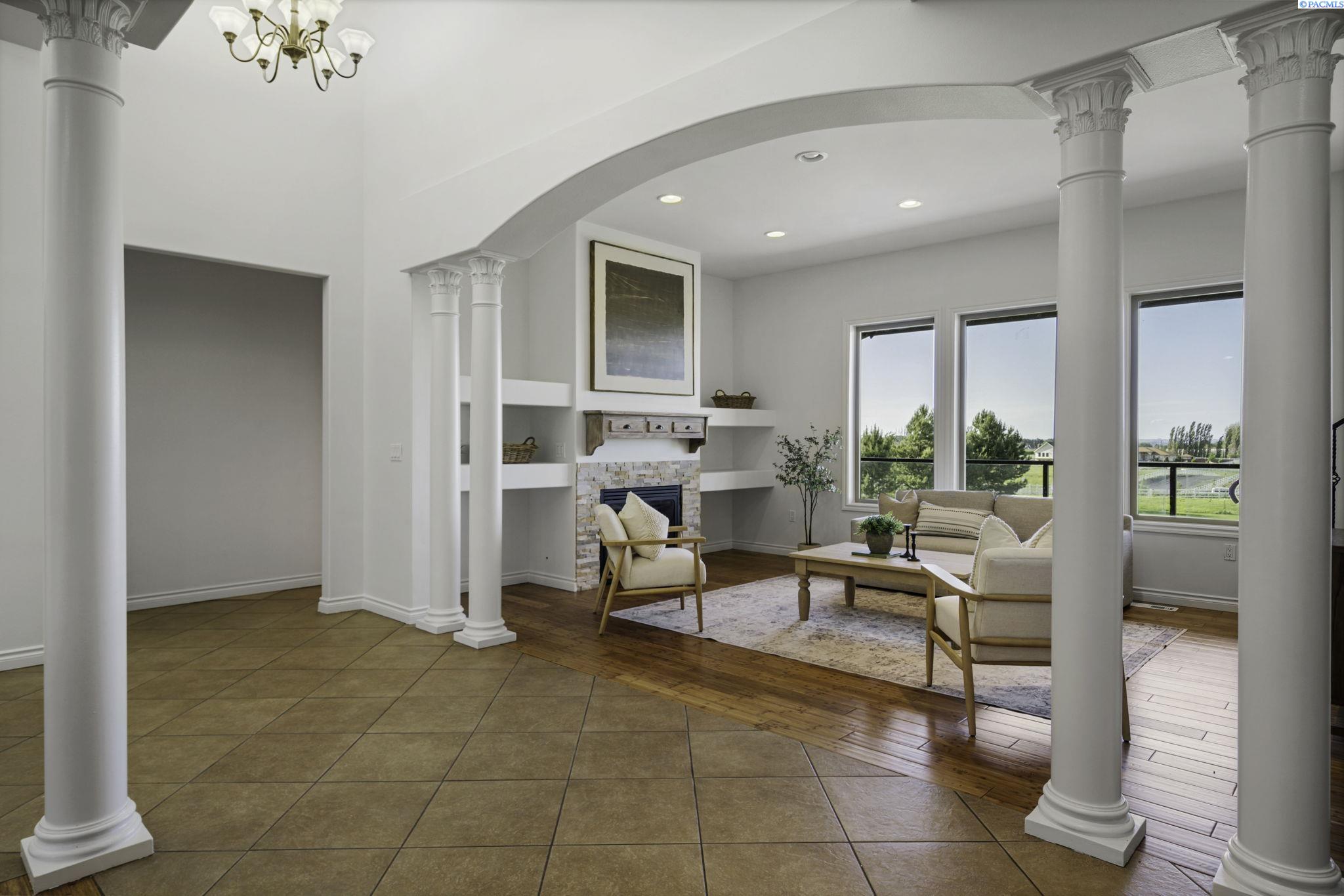 37503 S Hawks Tree Pr SE