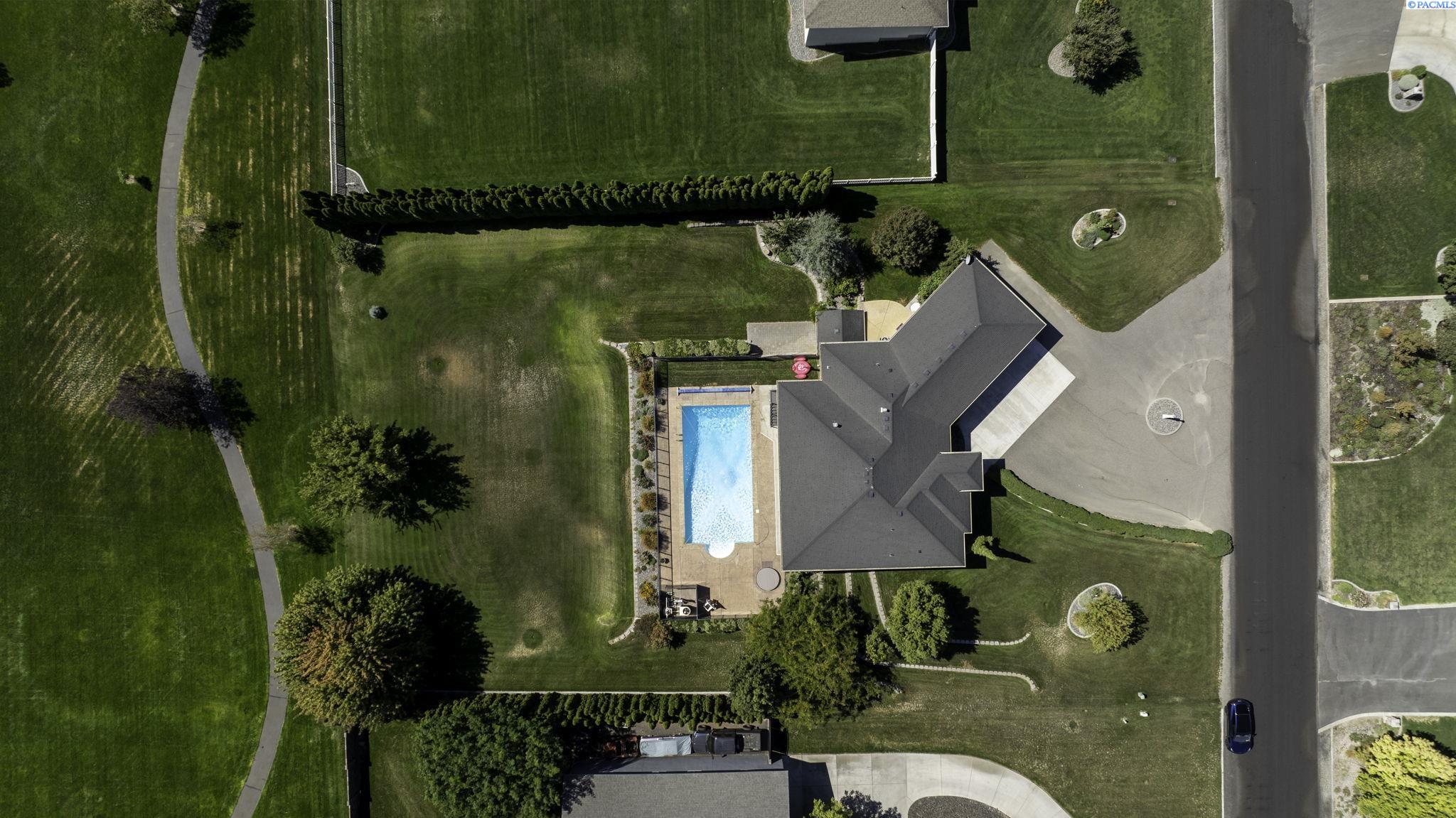 100013 E Brandon Dr